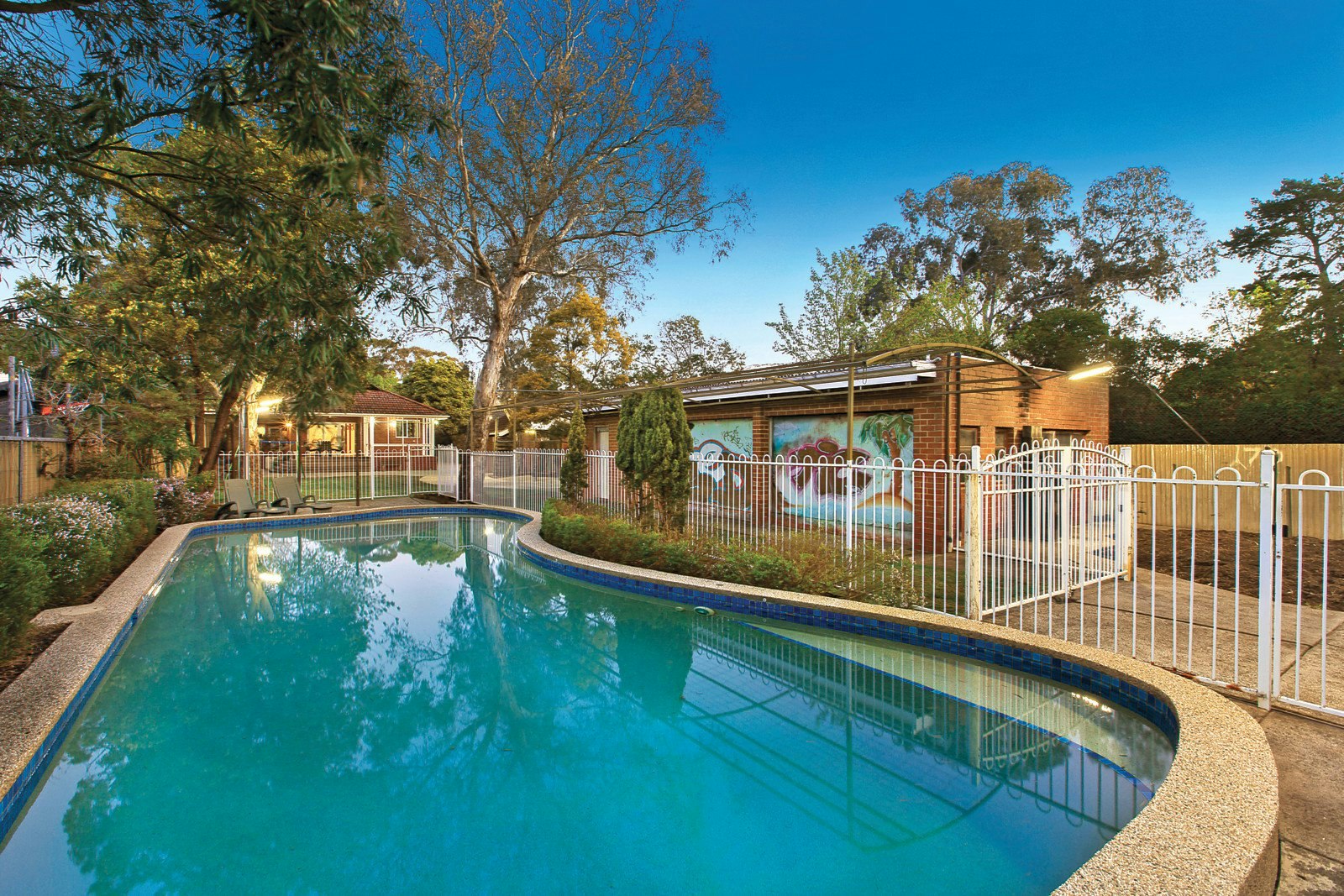 112 Ashburn Grove, Ashburton, VIC