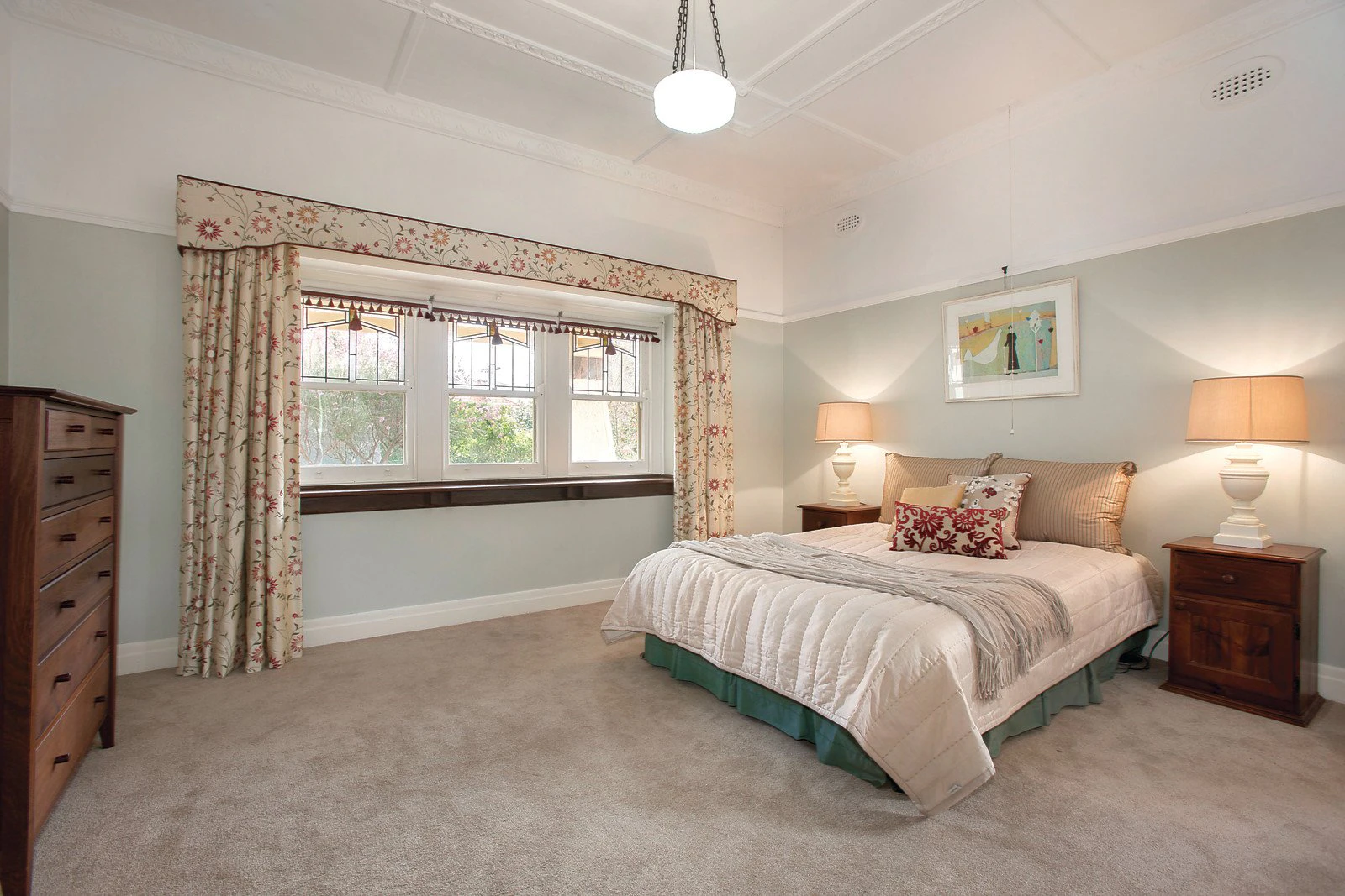 32 Hillcrest Avenue, Kew, VIC