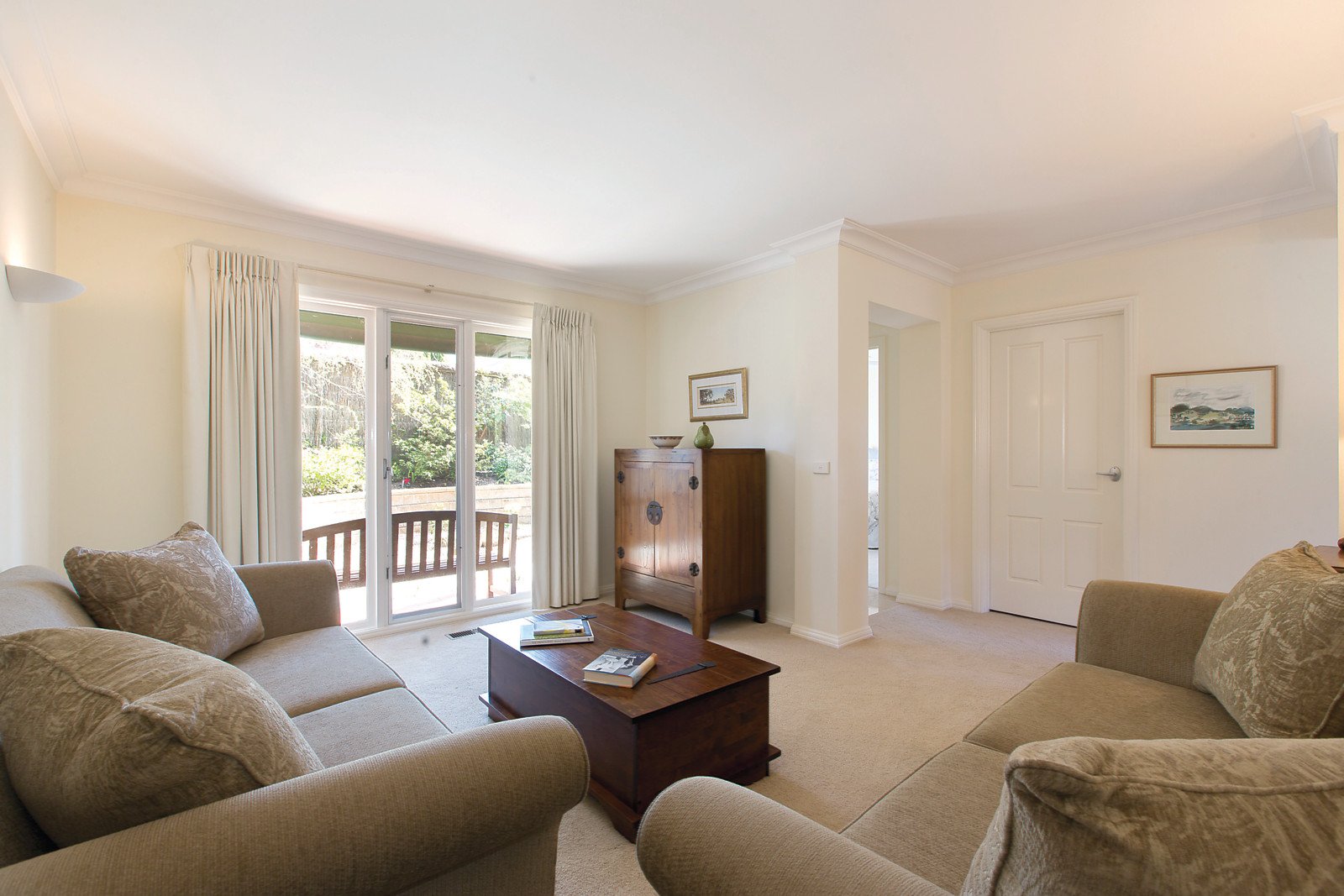 57 Broughton Road, Surrey Hills - Thumbnail 4