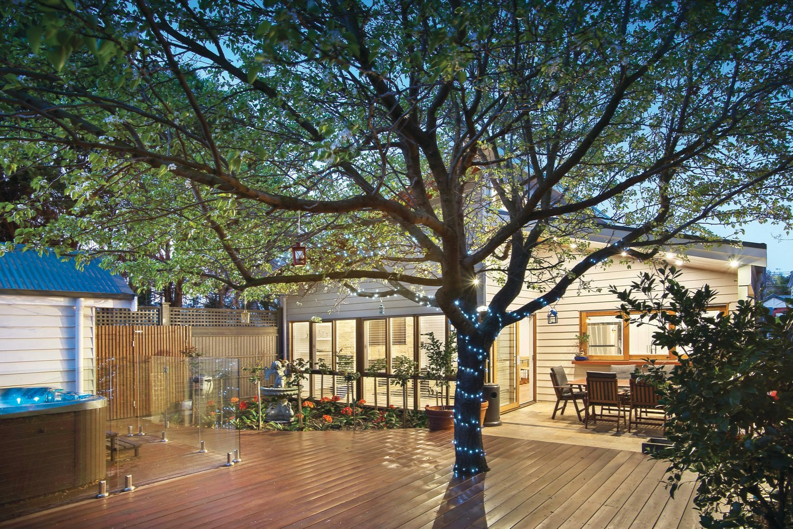 13 Longmore Street, St Kilda West, VIC