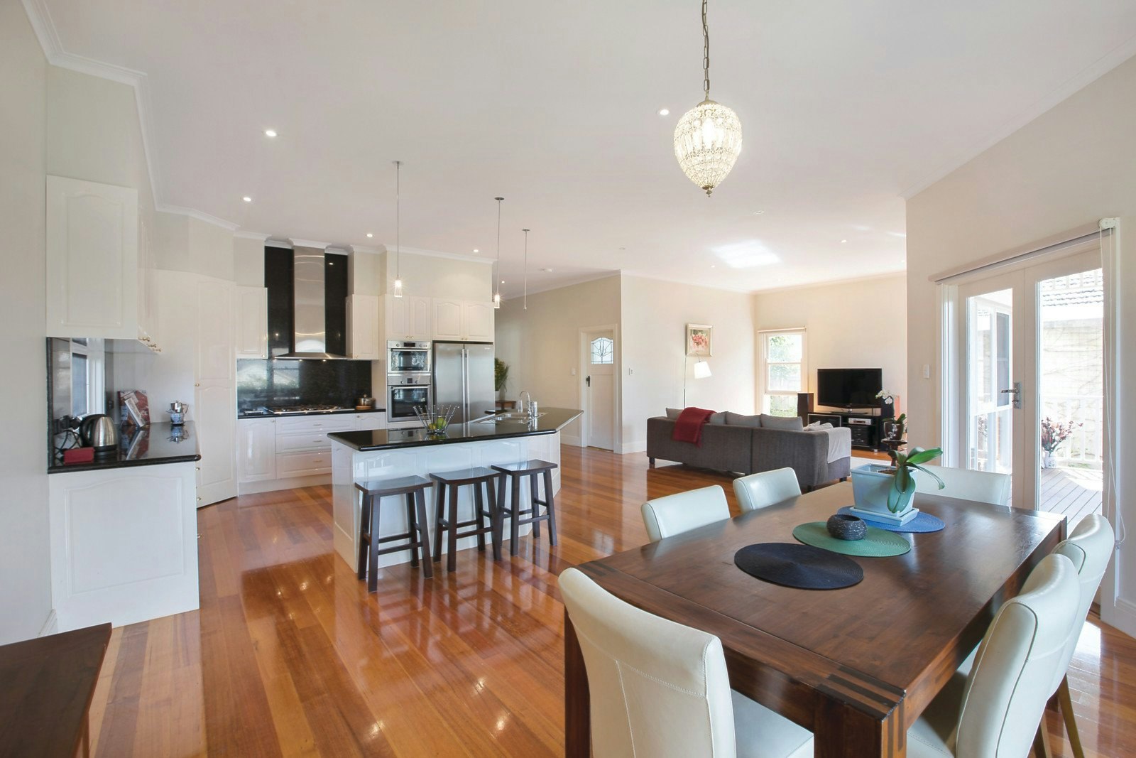 5 Lyric Grove, Camberwell, VIC