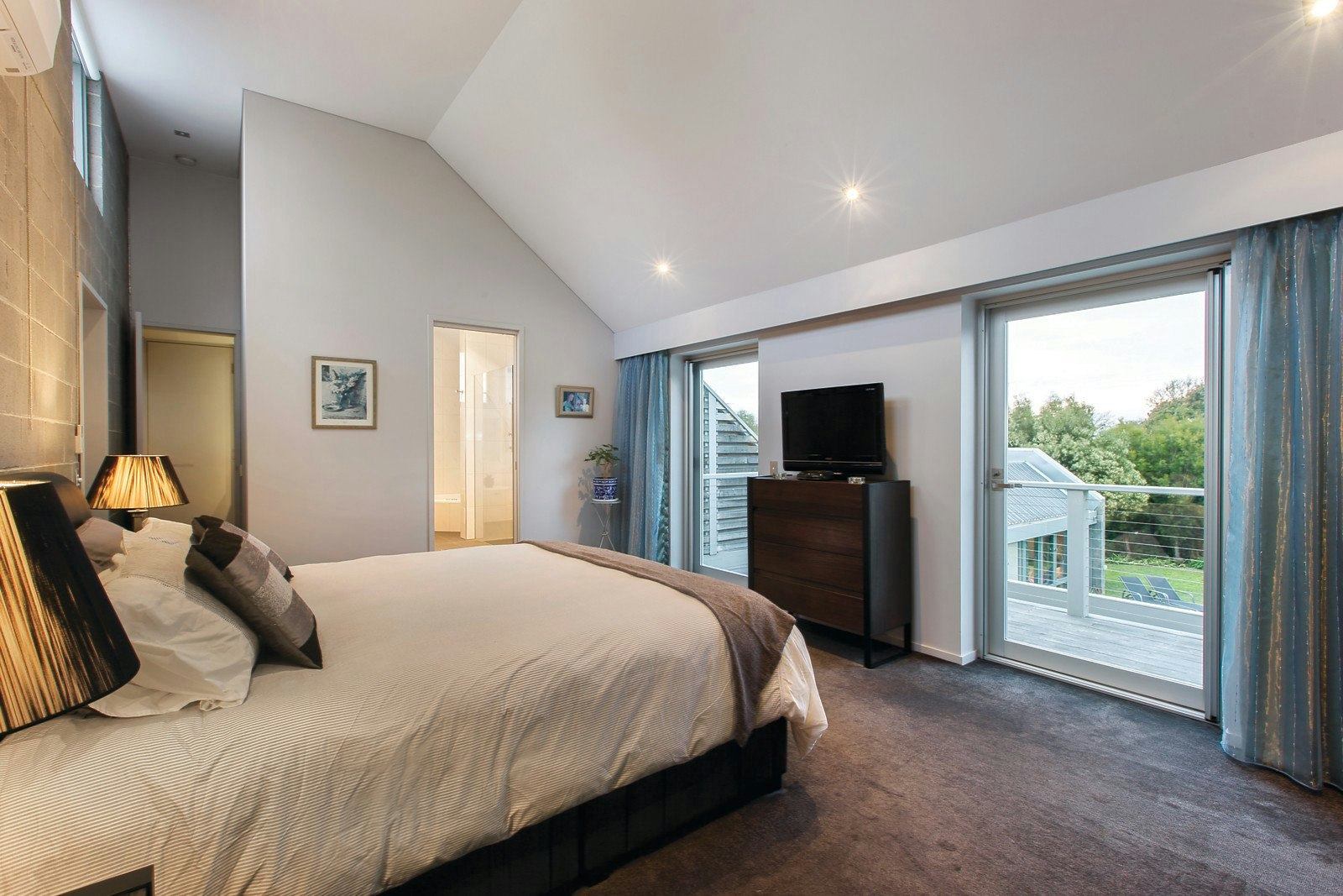 3 Roslyn Street, Brighton, VIC