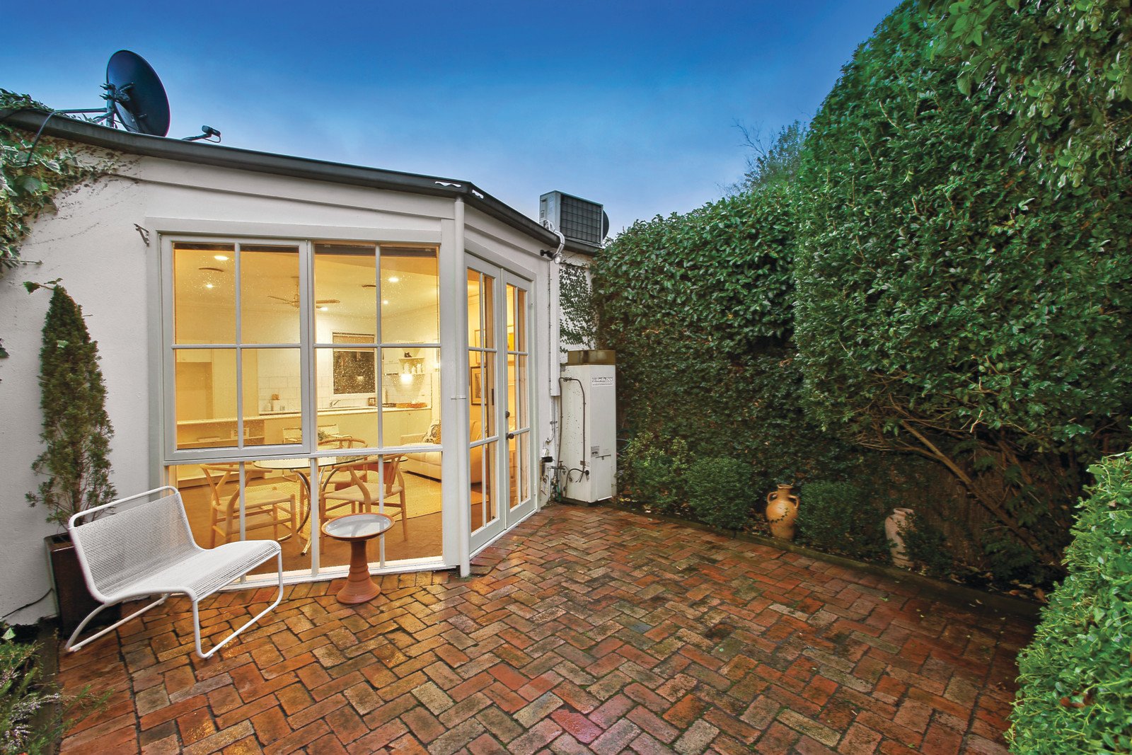 114 Nott Street, Port Melbourne - Thumbnail 3