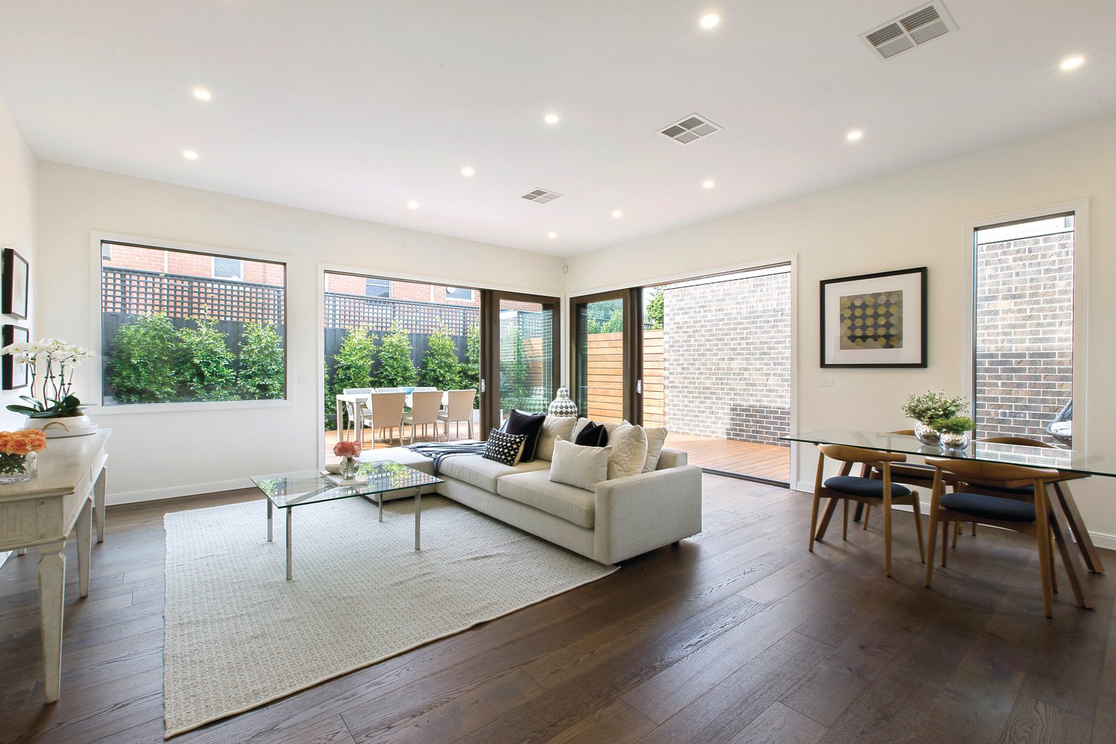 1/15 Peace Street, Glen Iris - Thumbnail 2