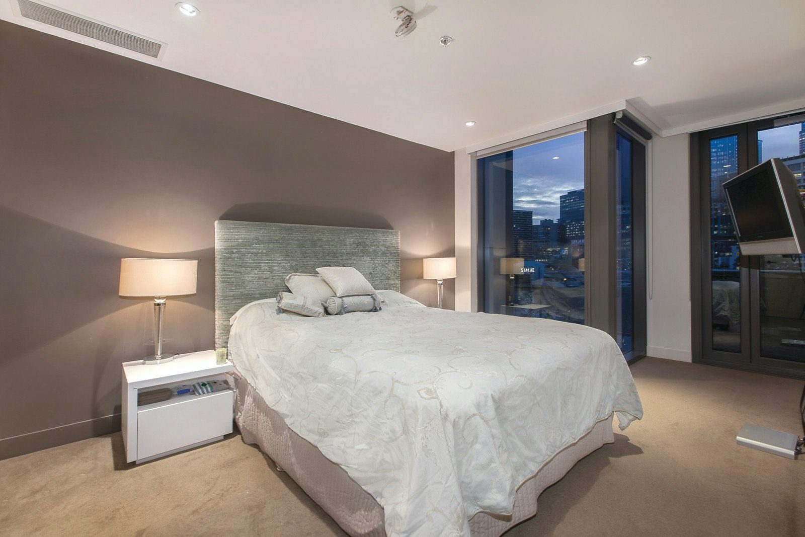 326/1 Queensbridge Square, Southbank, VIC