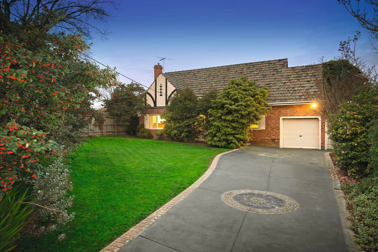 25 Dent Street, Glen Iris, VIC