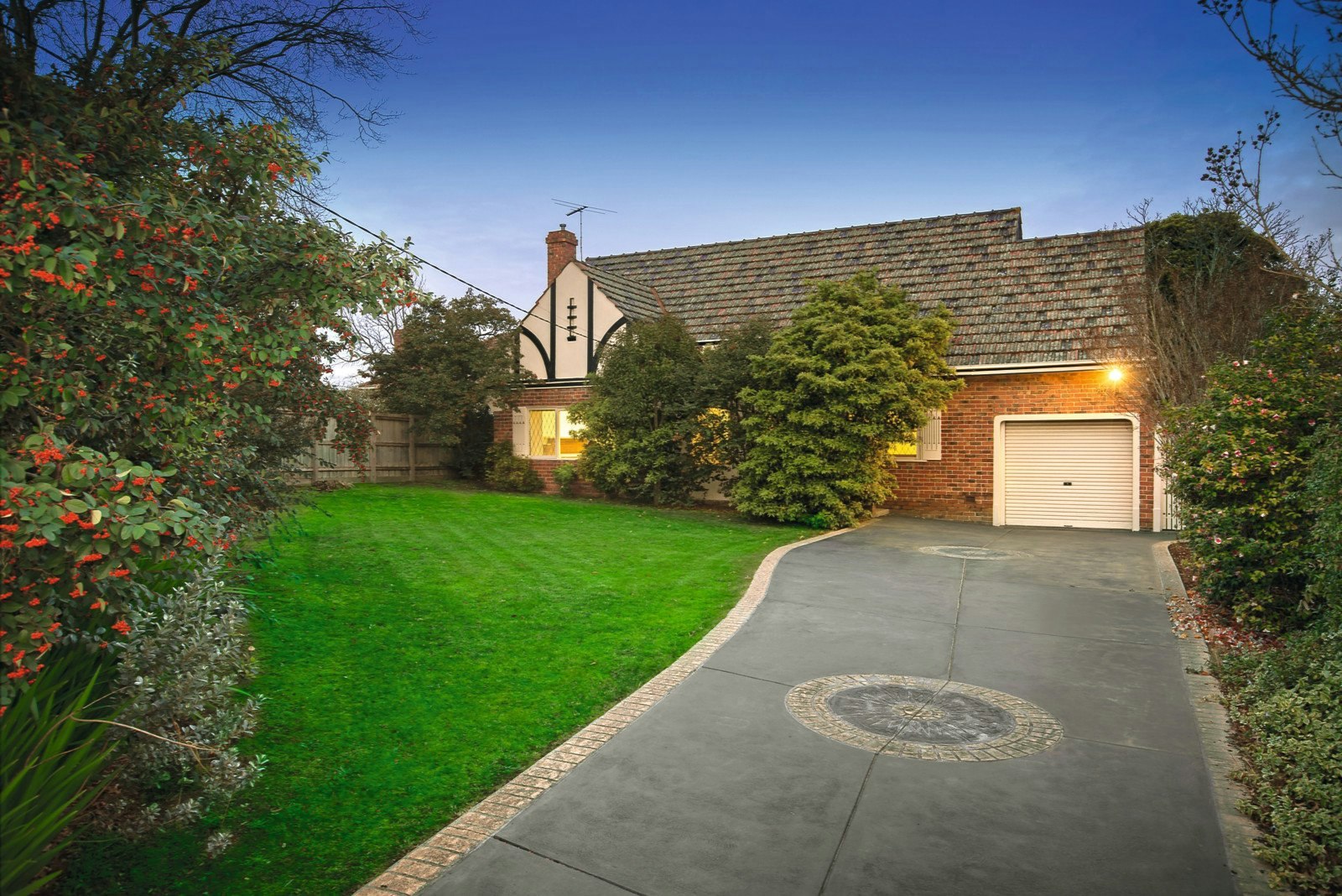 25 Dent Street, Glen Iris, VIC