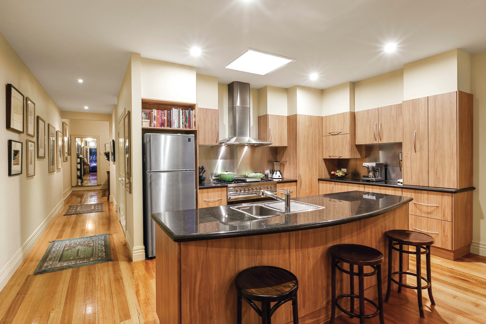 8 Walter Street, South Yarra - Thumbnail 4