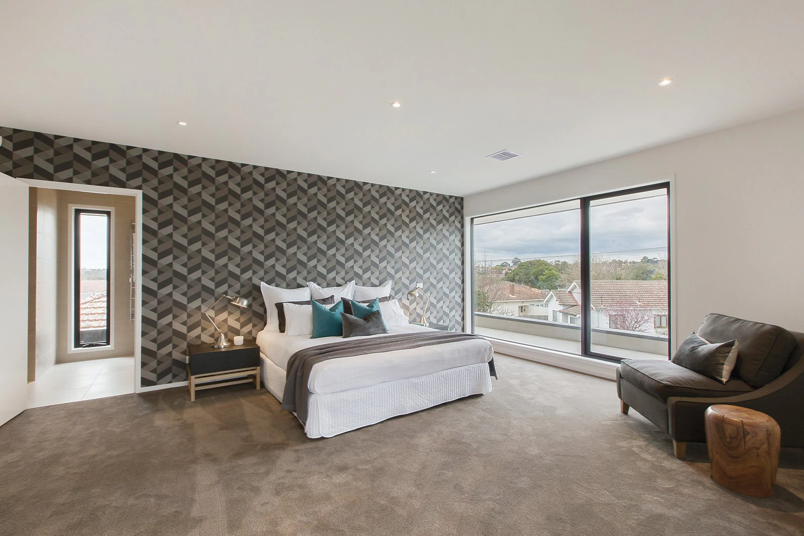 17 Loch Street, Kew, VIC