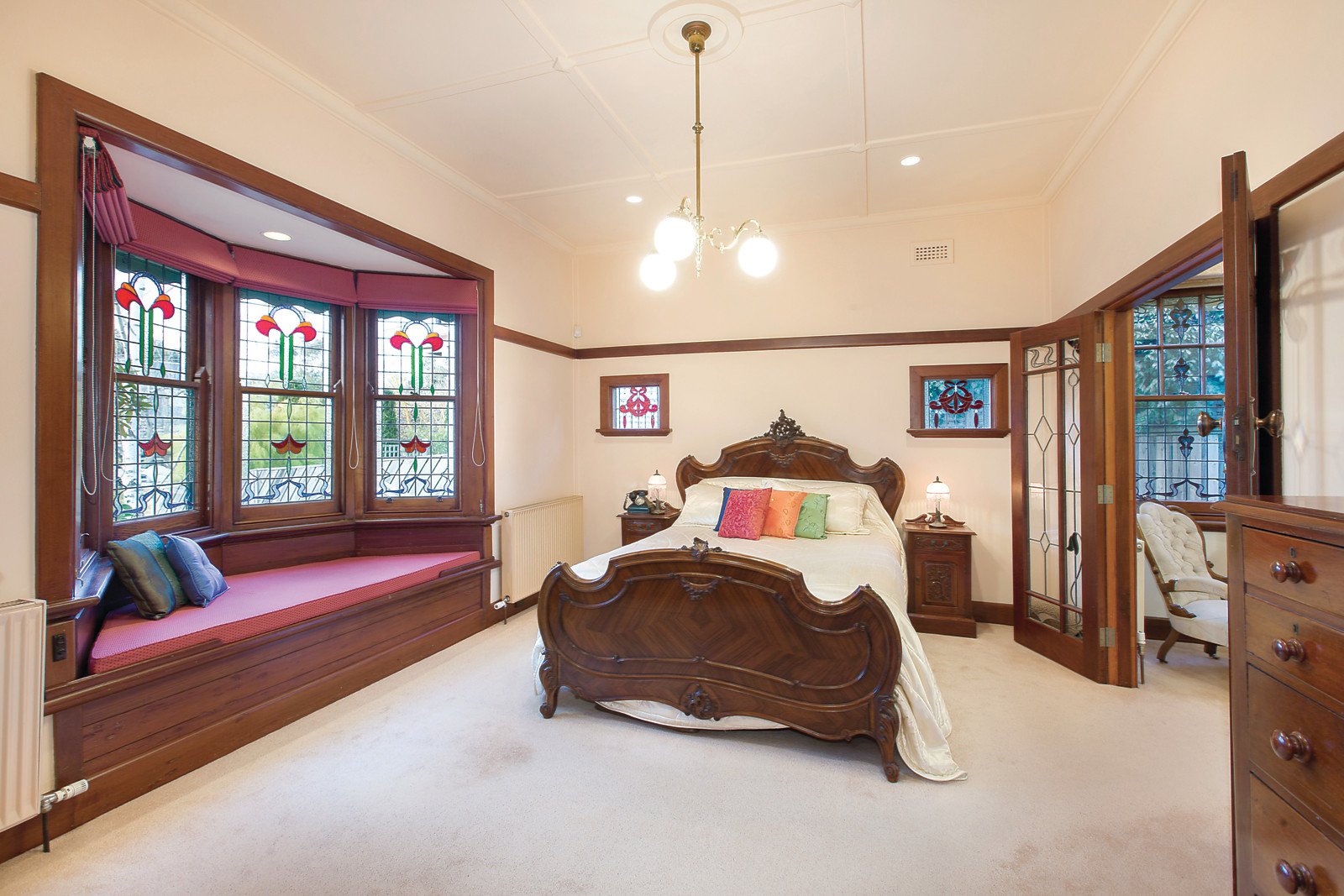 18 Flowerdale Road, Glen Iris - Thumbnail 4