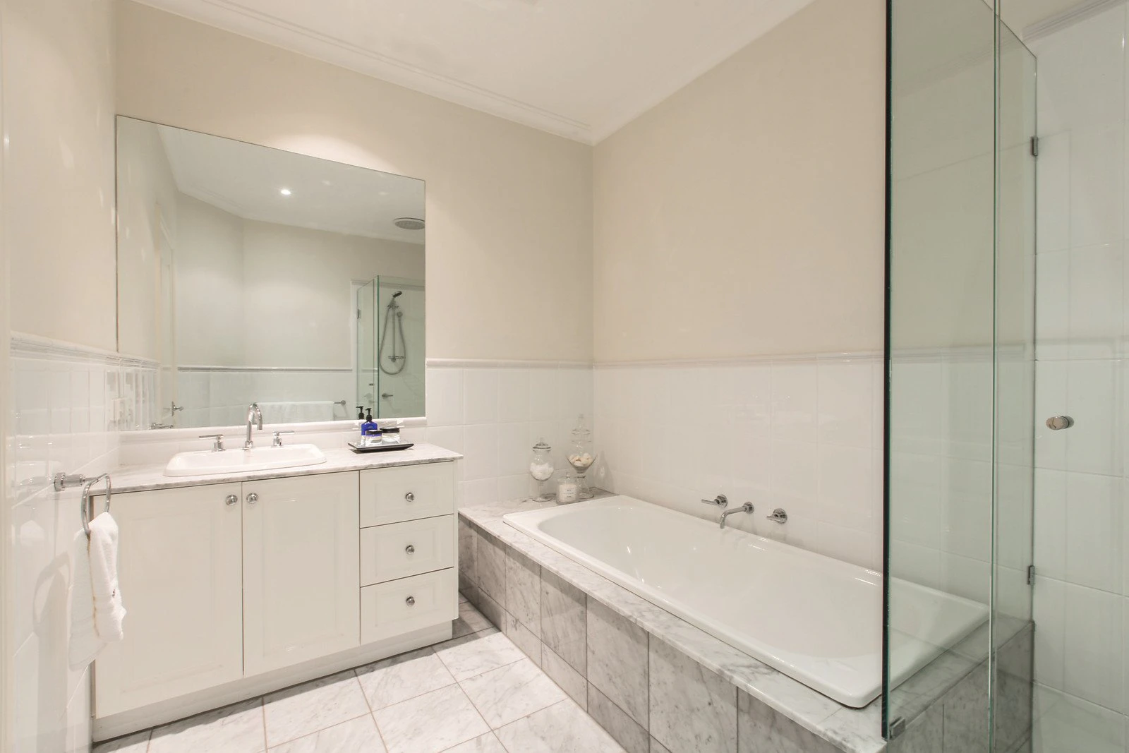 2A Finlayson Street, Malvern, VIC
