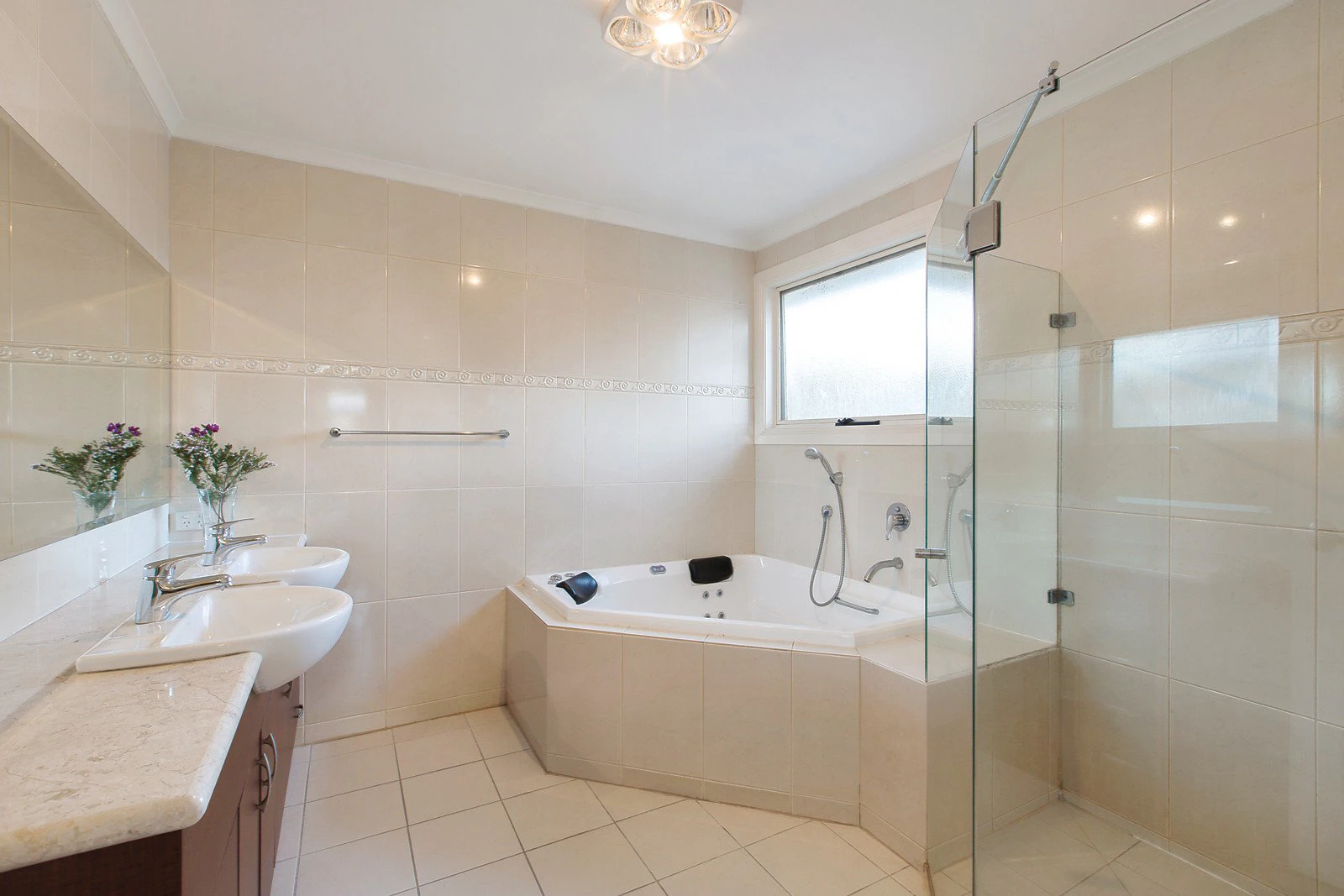 25 Somerset Road, Glen Iris, VIC
