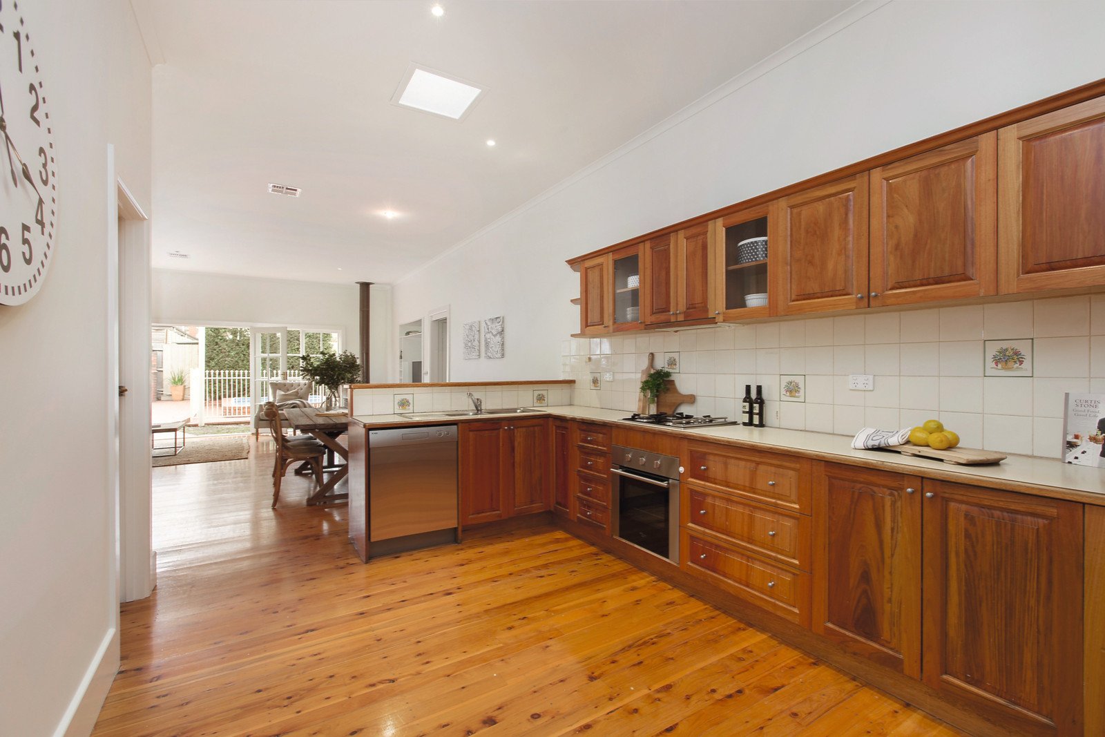 28 Renwick Street, Glen Iris - Thumbnail 5