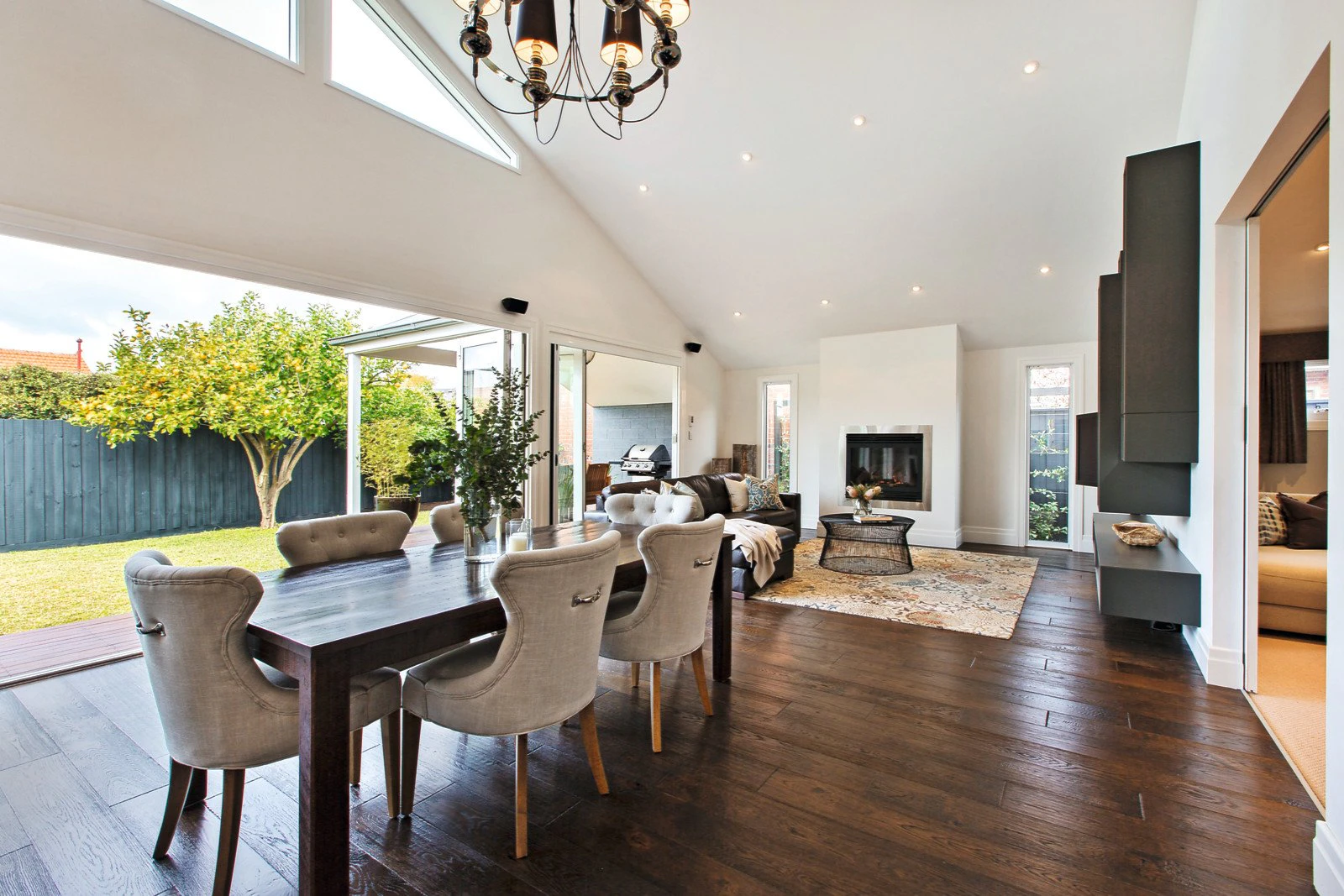 2 Washington Avenue, Malvern East, VIC