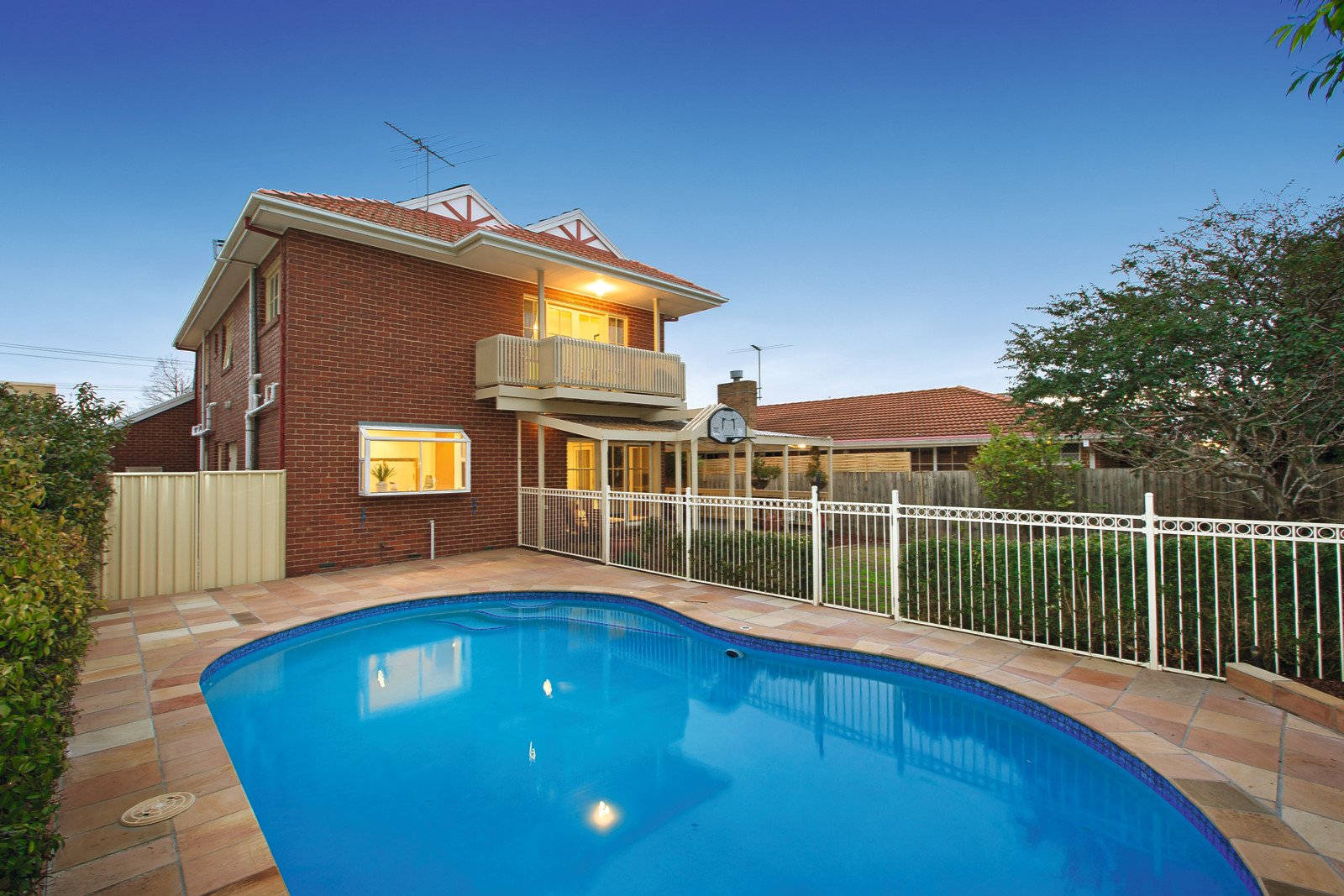 43 Ludstone Street, Hampton - Thumbnail 8