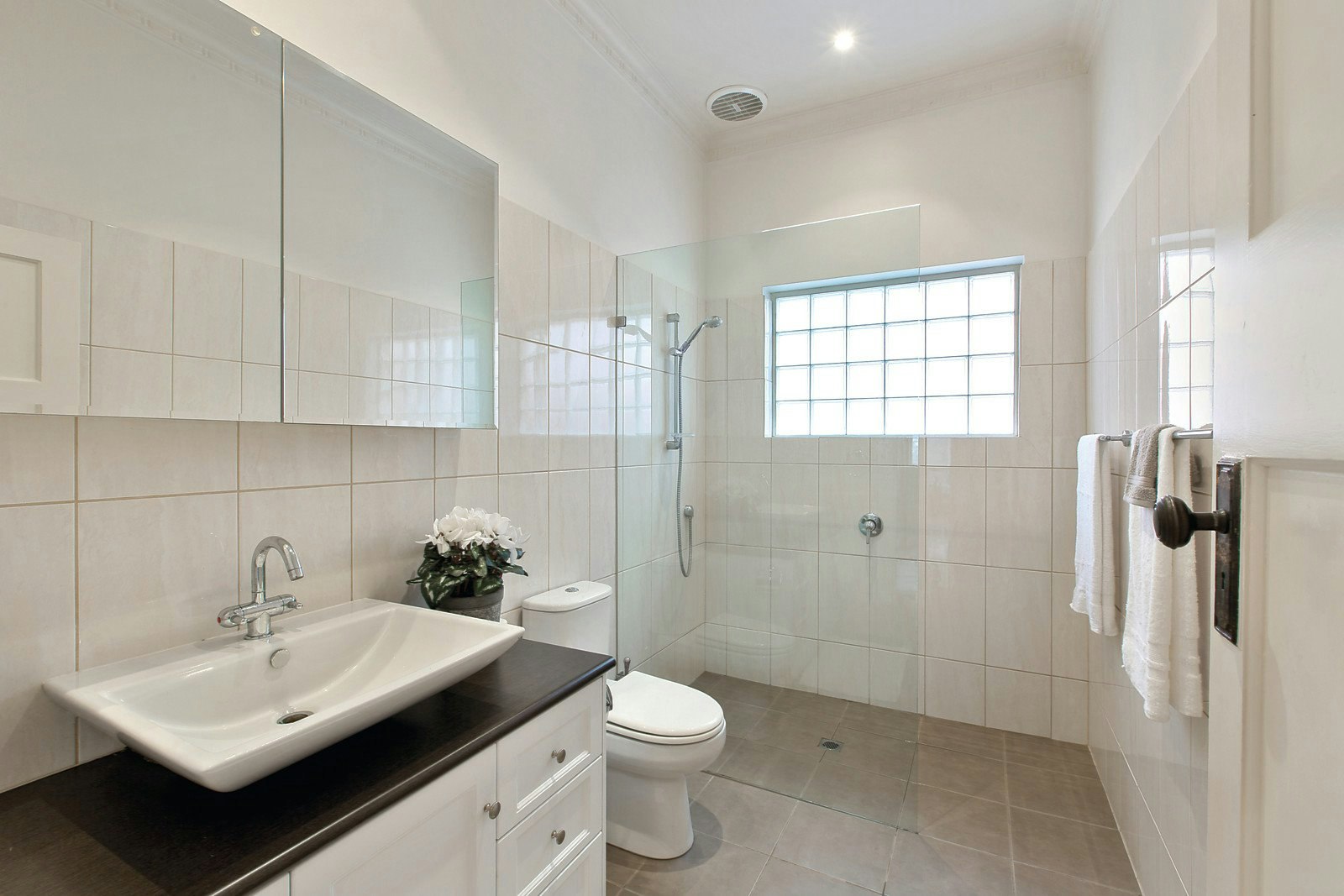 16 Belgrave Road, Malvern East, VIC