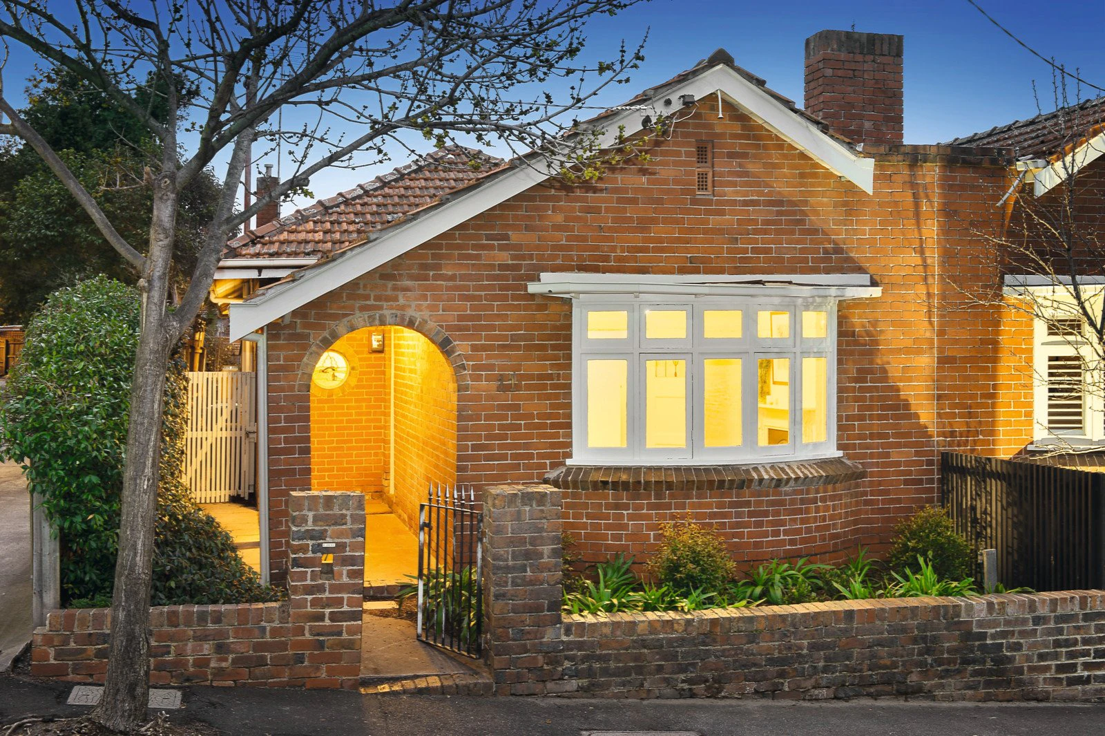 11 Canterbury Road, Toorak, VIC