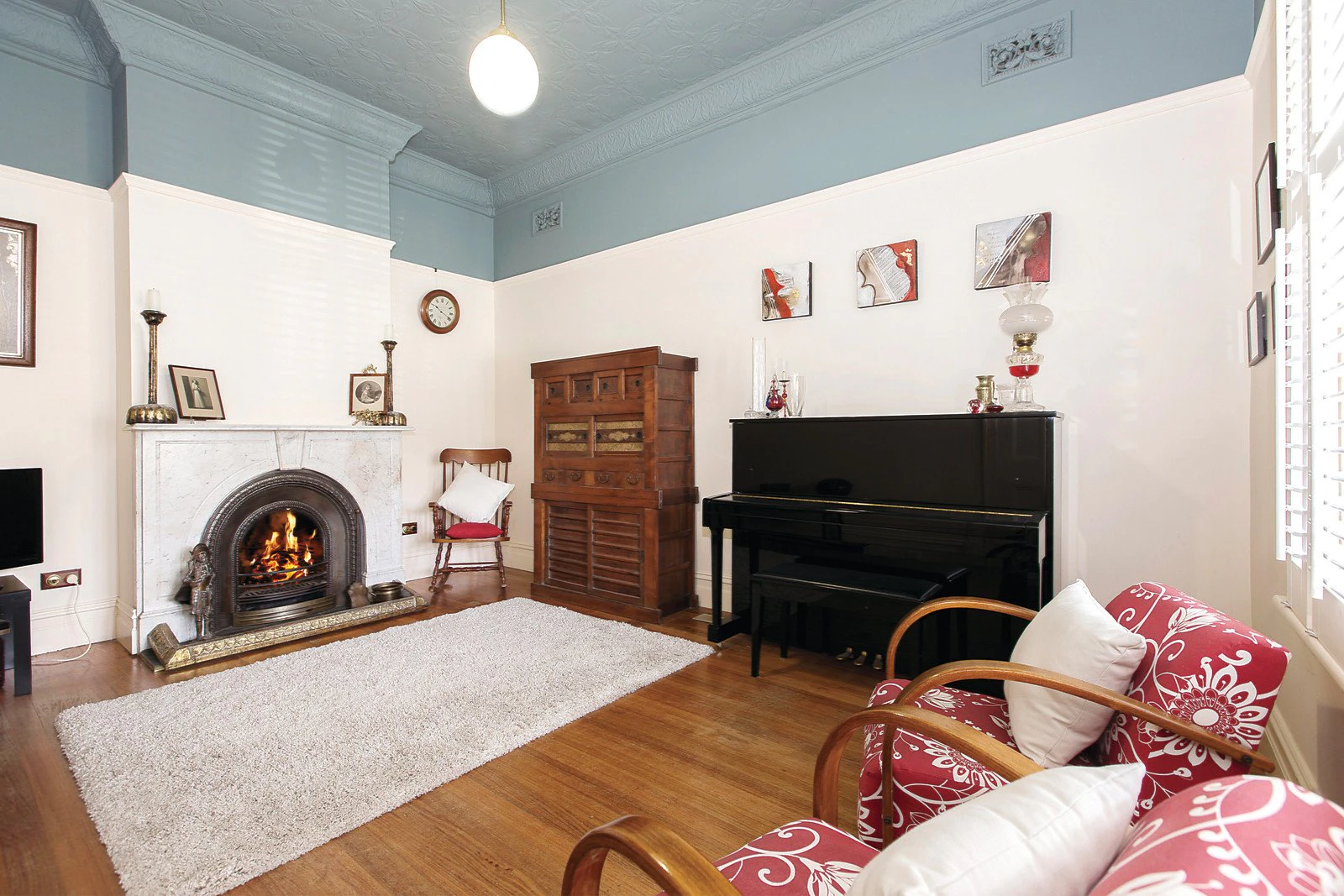 61 Wandsworth Road, Surrey Hills, VIC