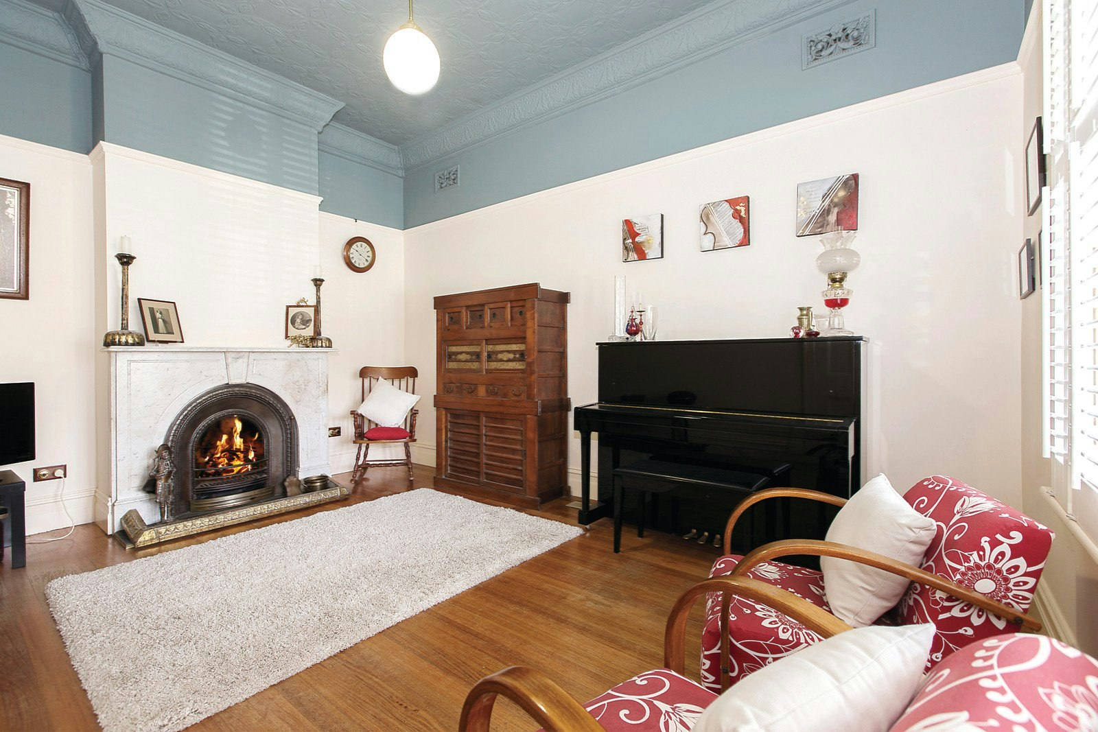 61 Wandsworth Road, Surrey Hills, VIC