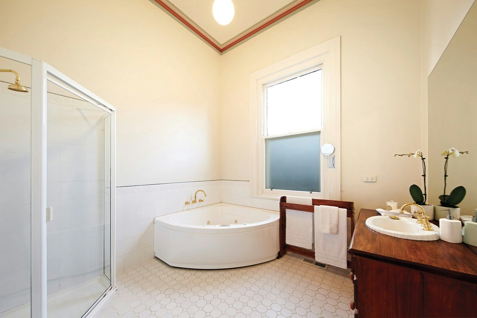 33 Raglan Street, St Kilda East, VIC