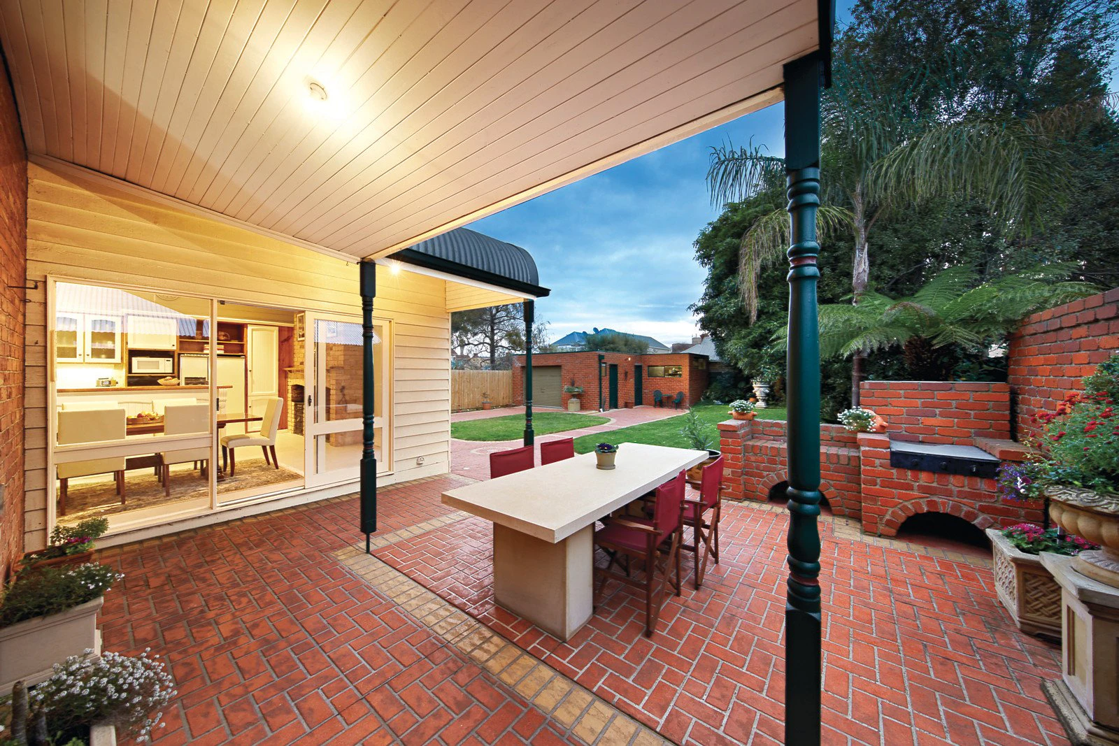 33 Raglan Street, St Kilda East, VIC