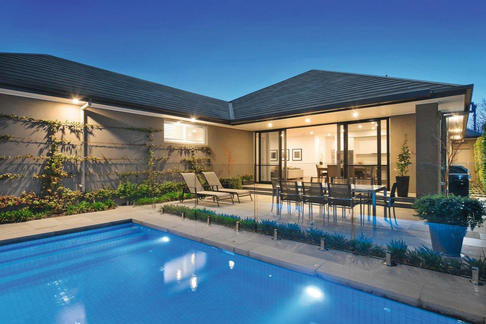 16 Courang Road, Glen Iris, VIC