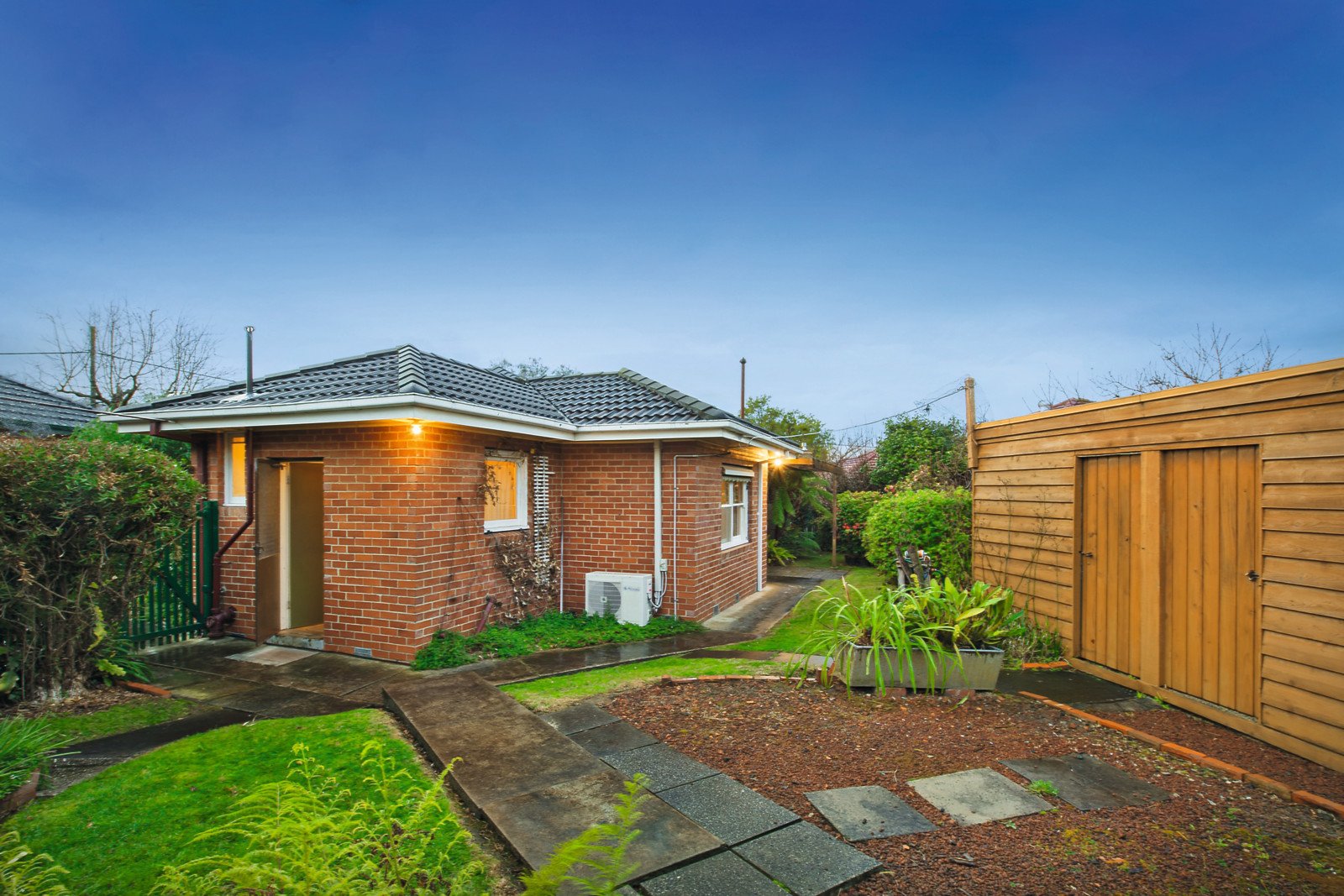 11 Serpentine Street, Mont Albert - Thumbnail 6