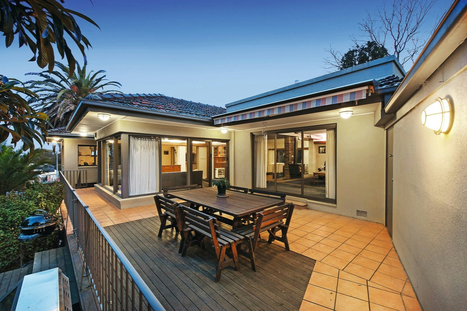 28 Carn Avenue, Ivanhoe, VIC