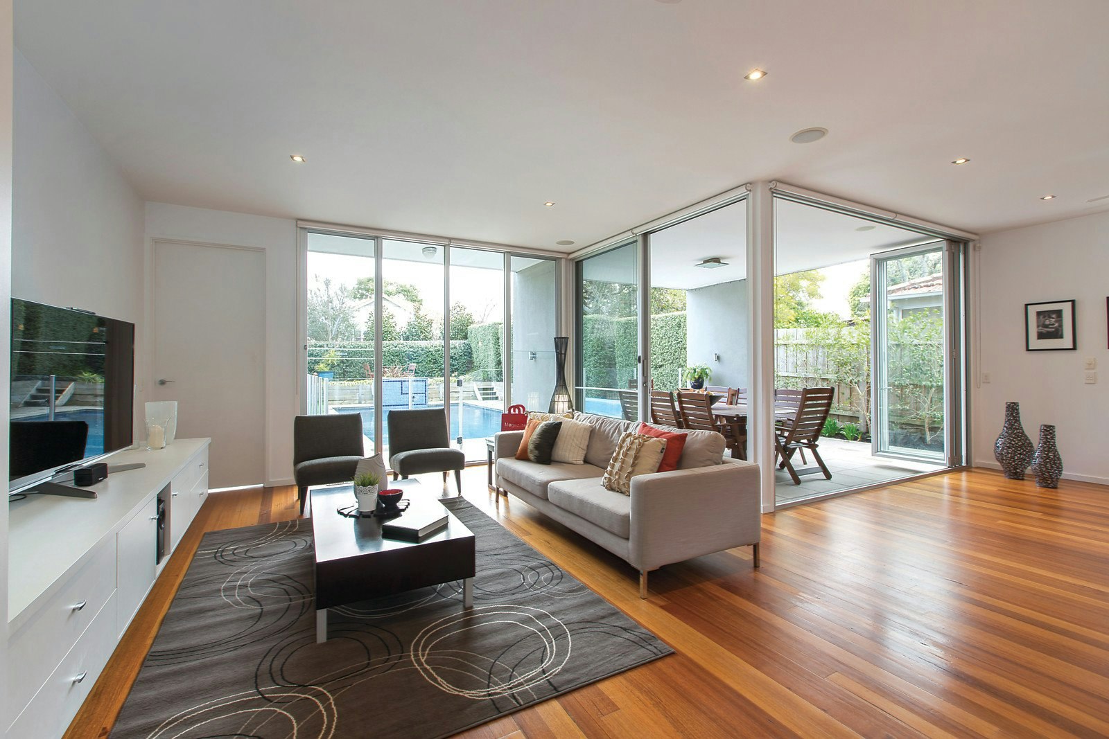 66 Middlesex Road, Surrey Hills, VIC