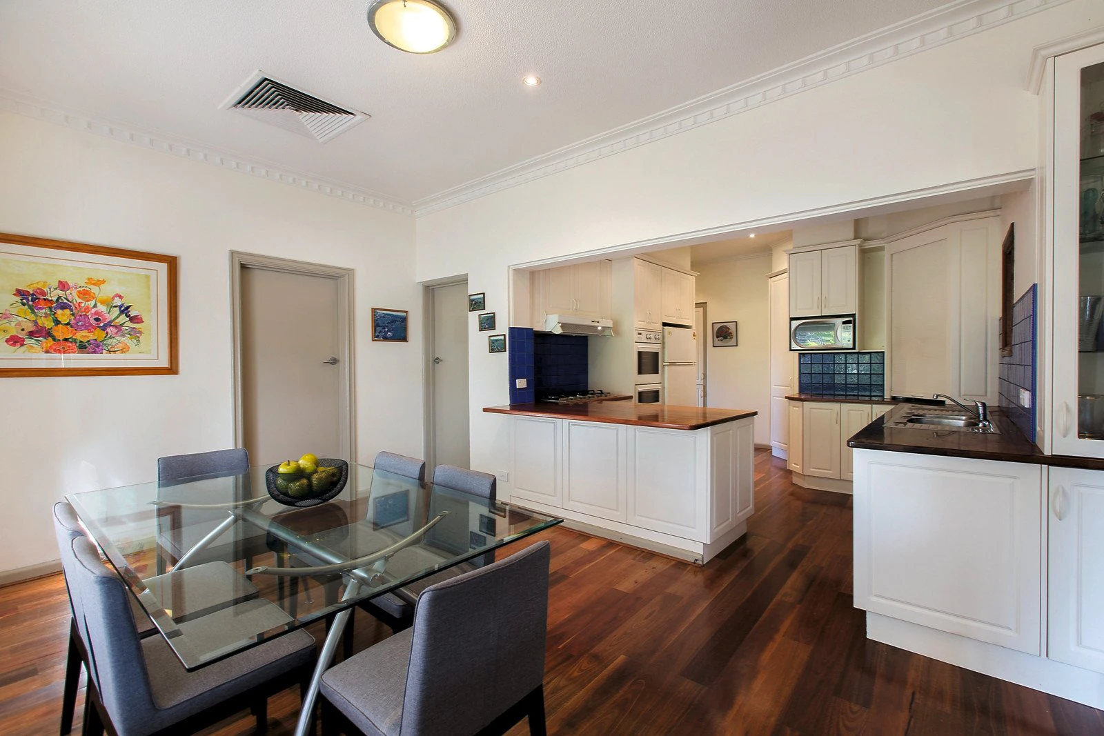 28 Carn Avenue, Ivanhoe, VIC