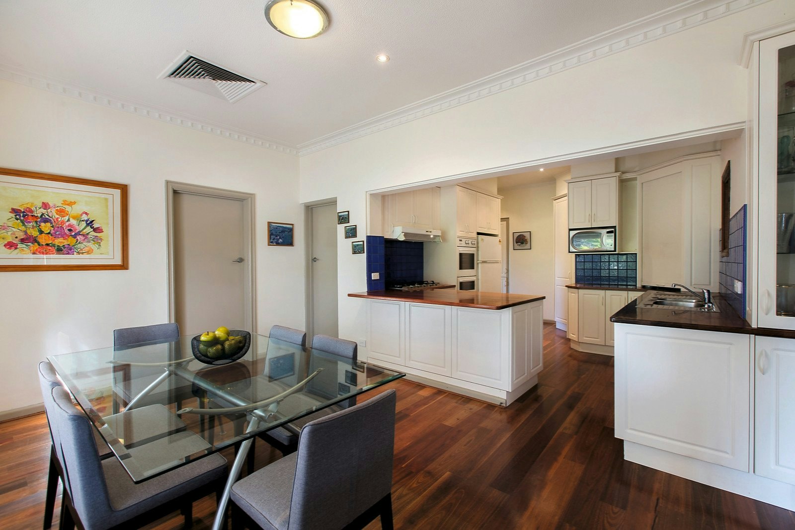 28 Carn Avenue, Ivanhoe, VIC