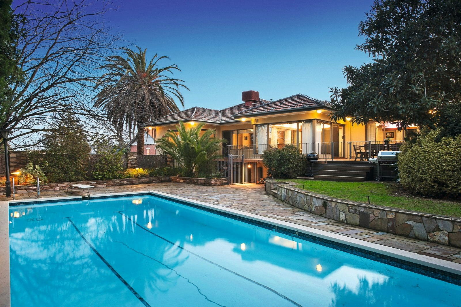 28 Carn Avenue, Ivanhoe, VIC