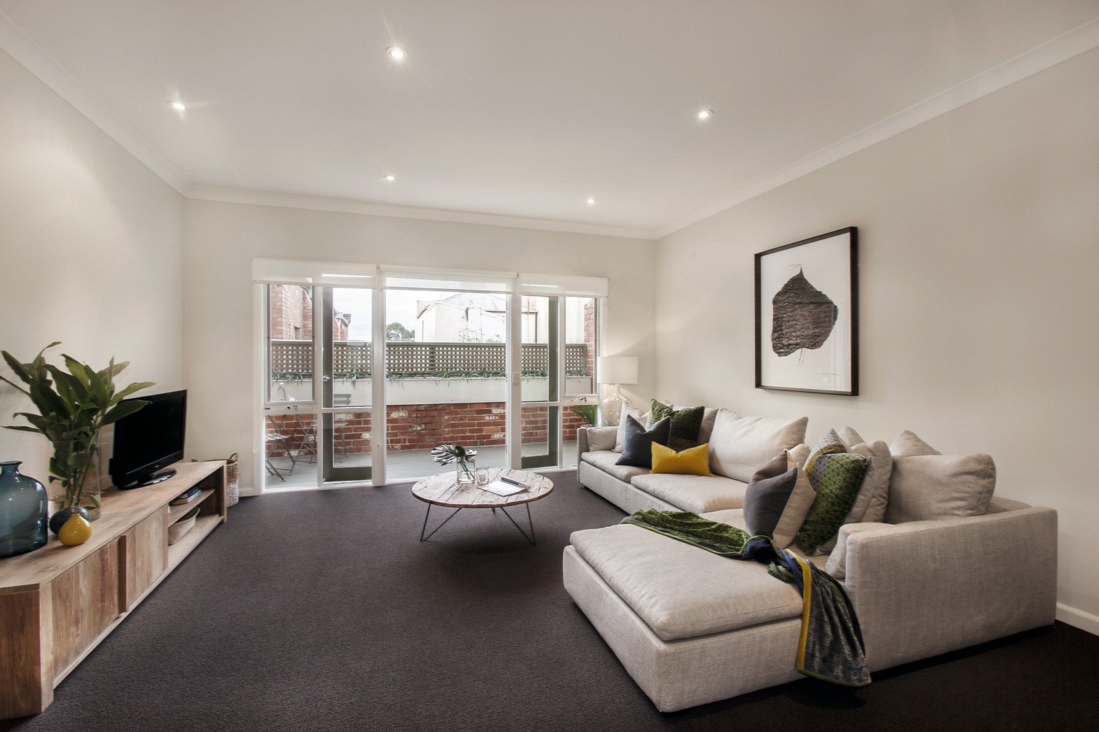 1 Reilly Place, South Melbourne - Thumbnail 2