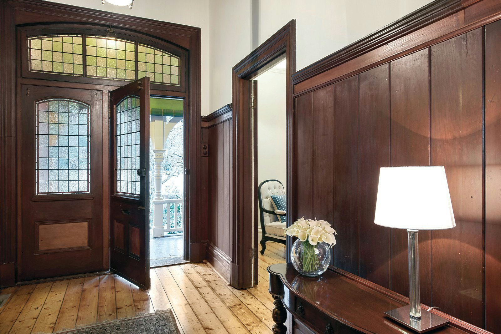 1 Balwyn Road, Canterbury, VIC