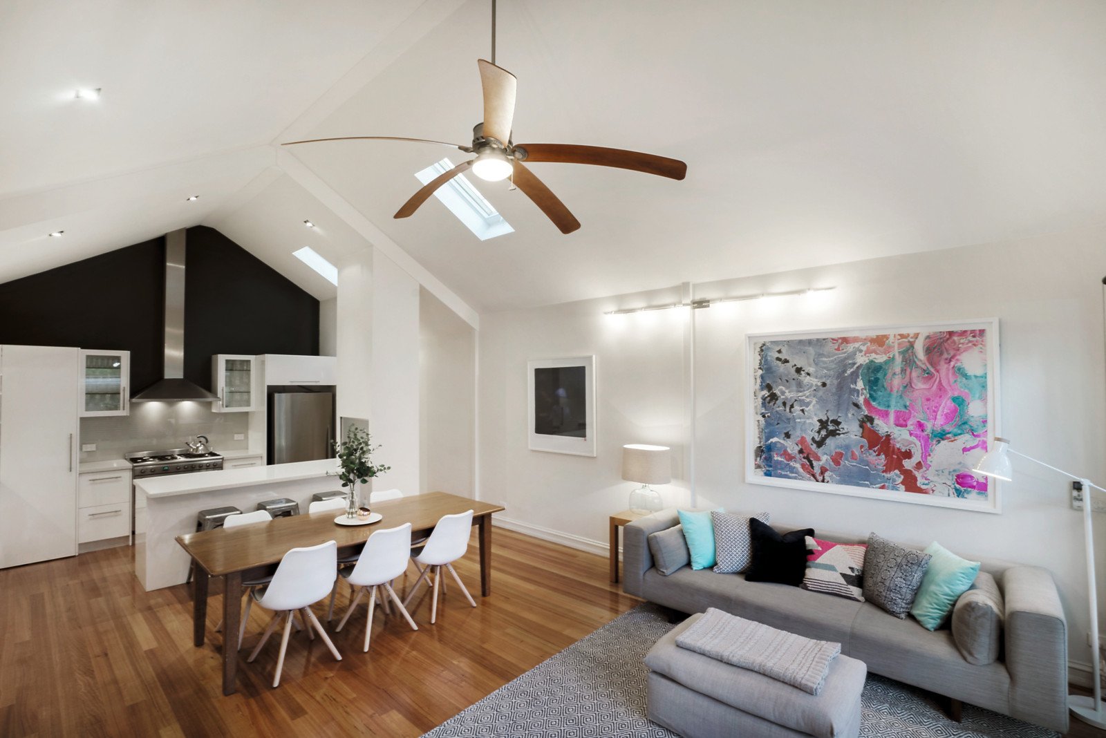 54 Richardson Street, Albert Park - Thumbnail 2