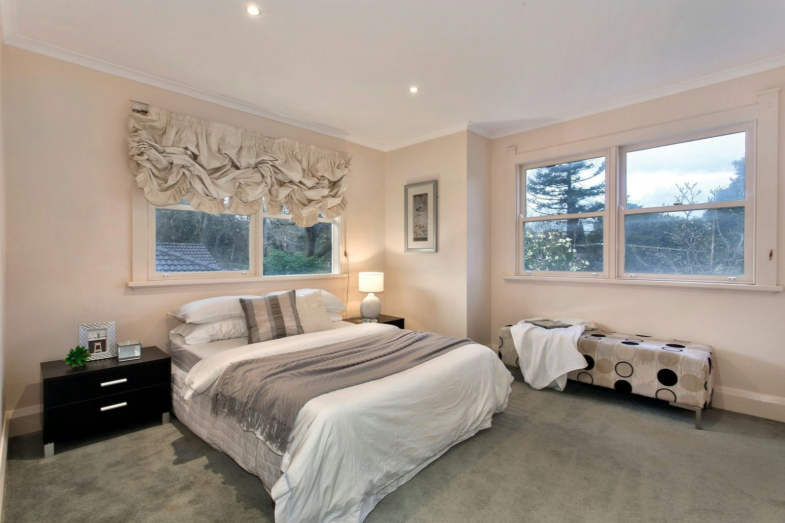 13 Hopetoun Avenue, Canterbury, VIC