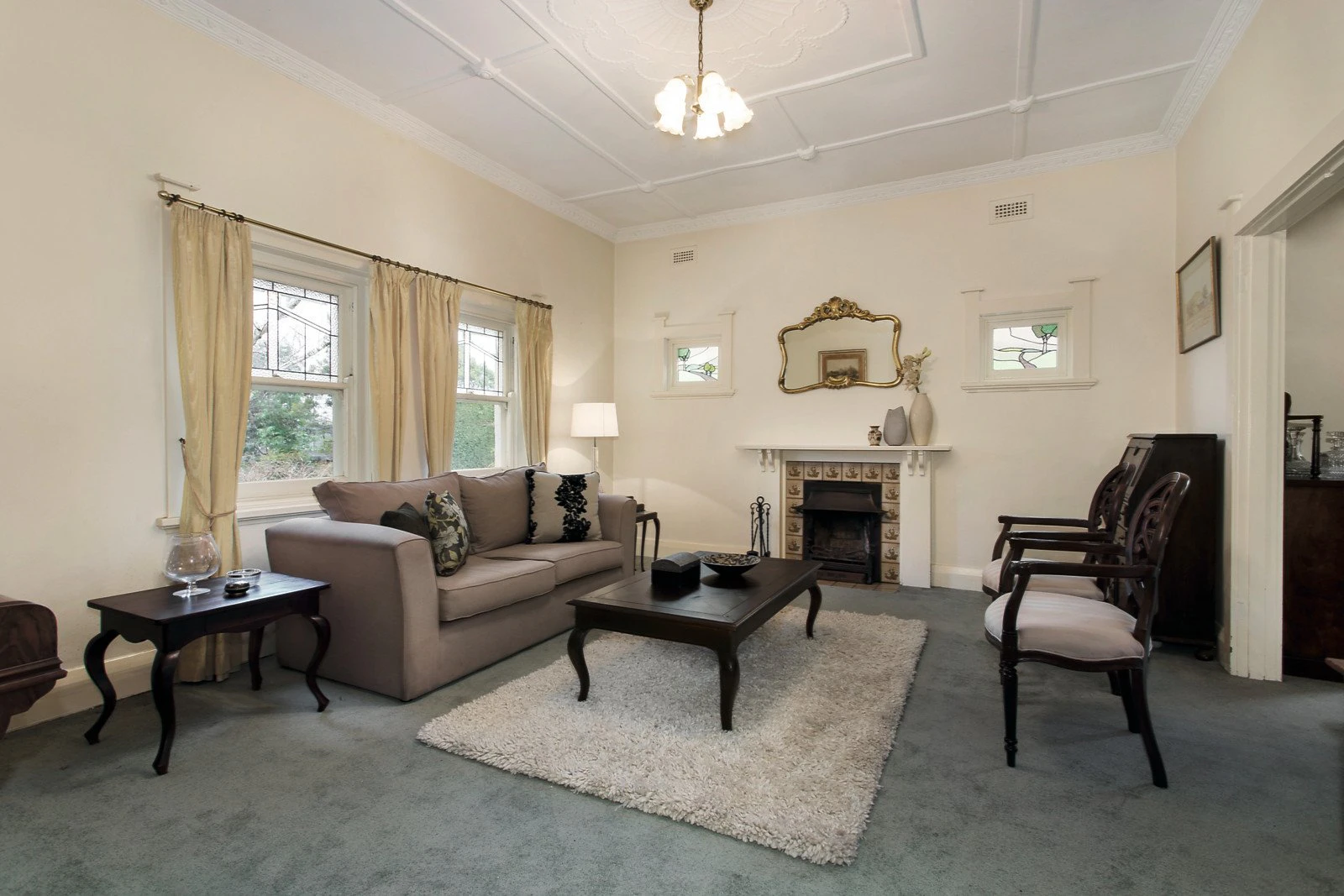 13 Hopetoun Avenue, Canterbury, VIC
