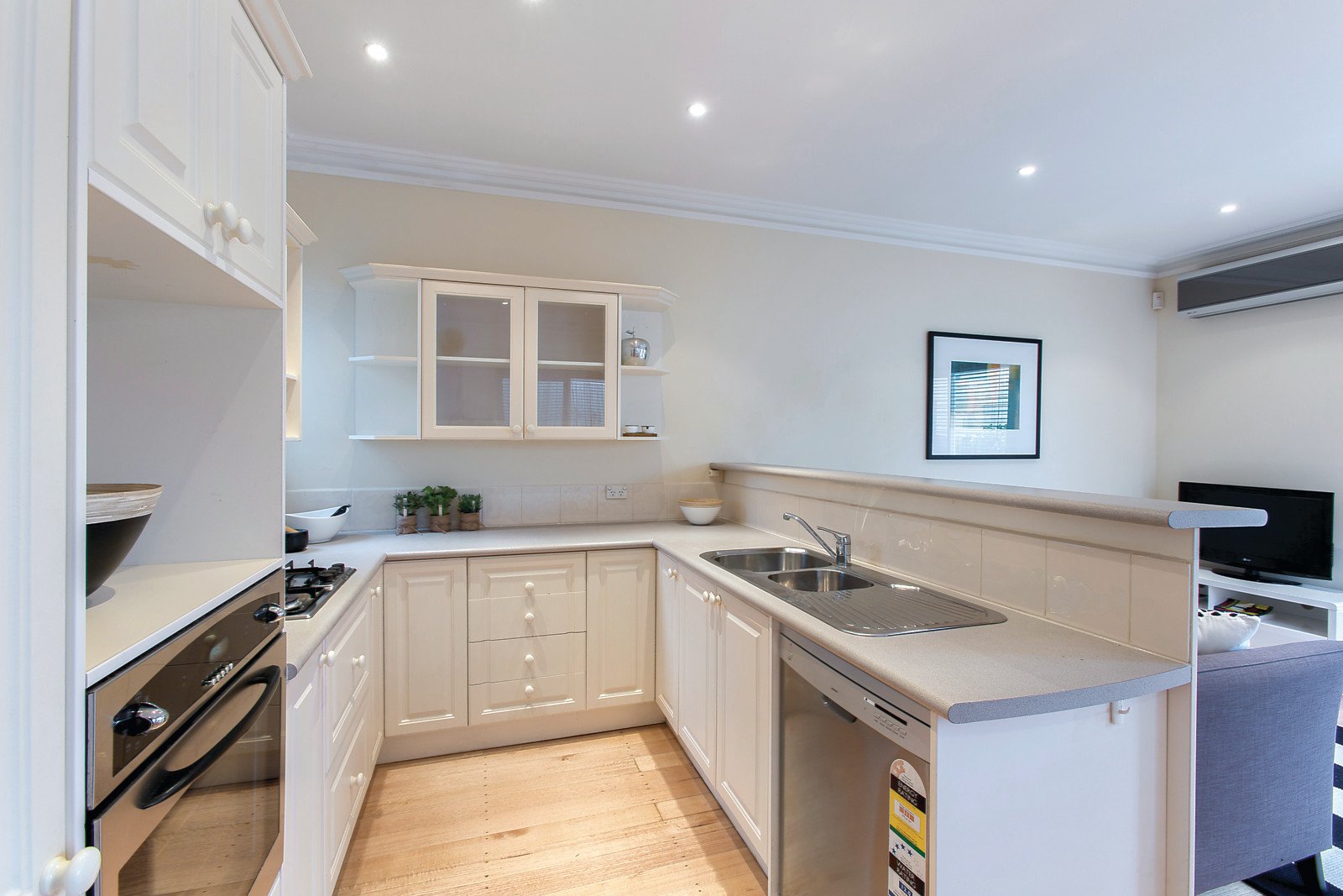 18 Oberon Avenue, Hawthorn East - Thumbnail 5
