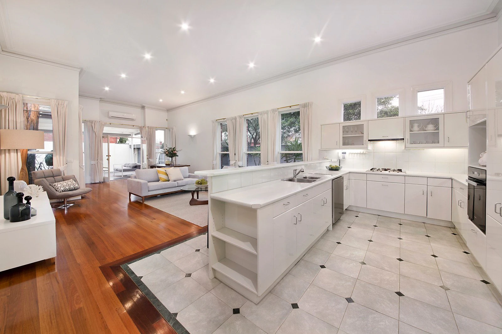 113 Richardson Street, Albert Park, VIC