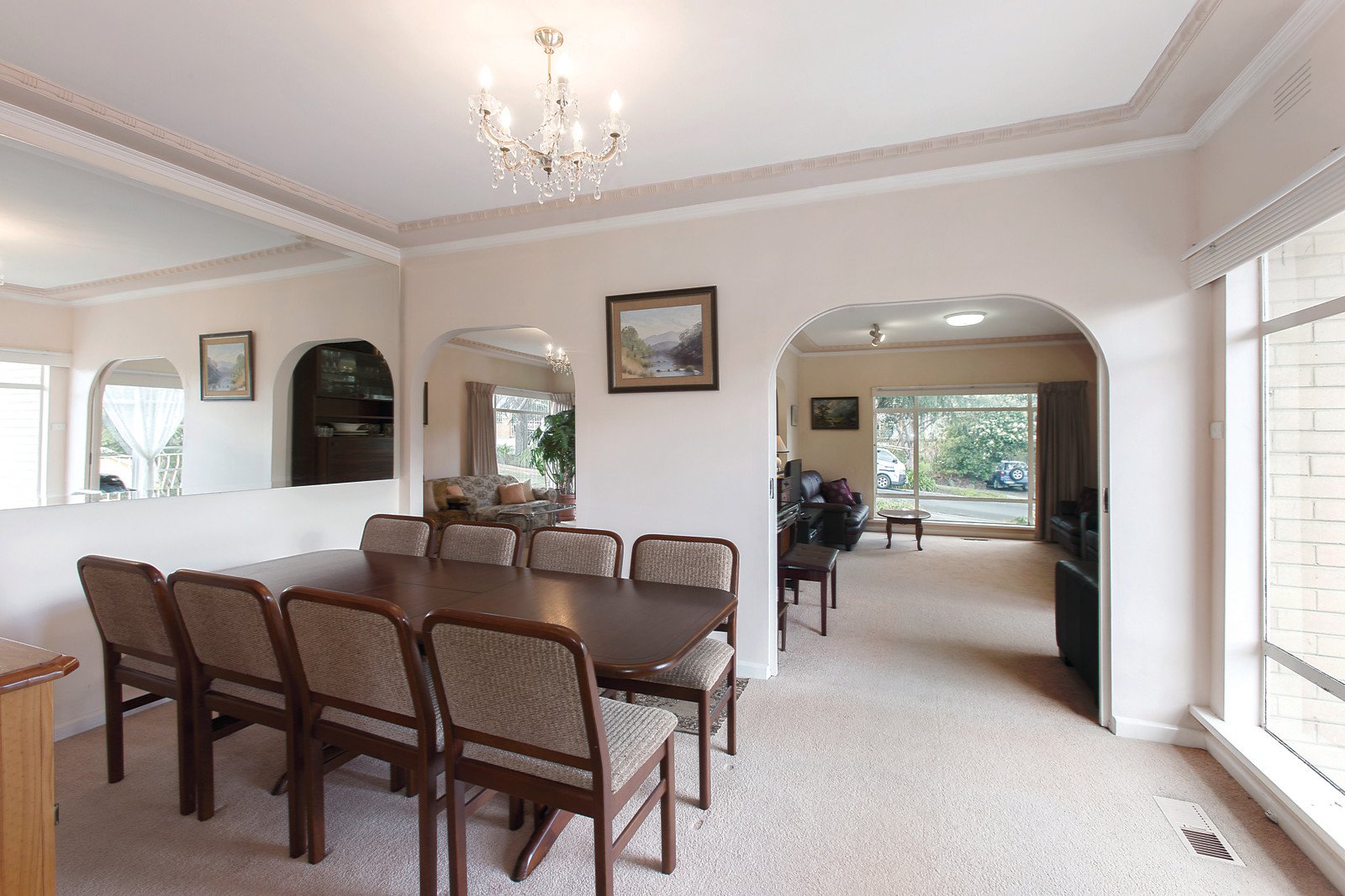 1 Taurus Street, Balwyn North - Thumbnail 2