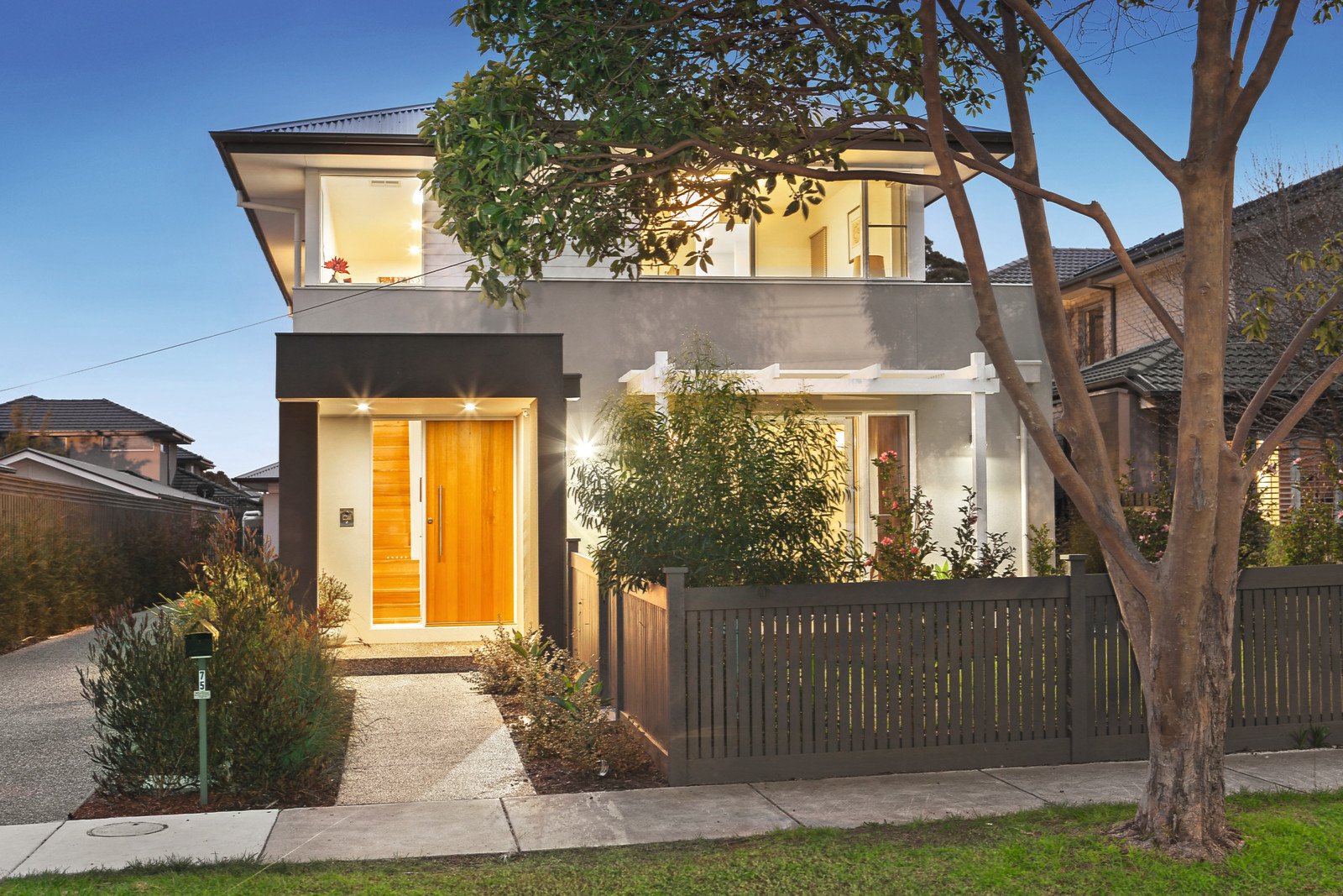 75 Raynes Park Road, Hampton - Thumbnail 2