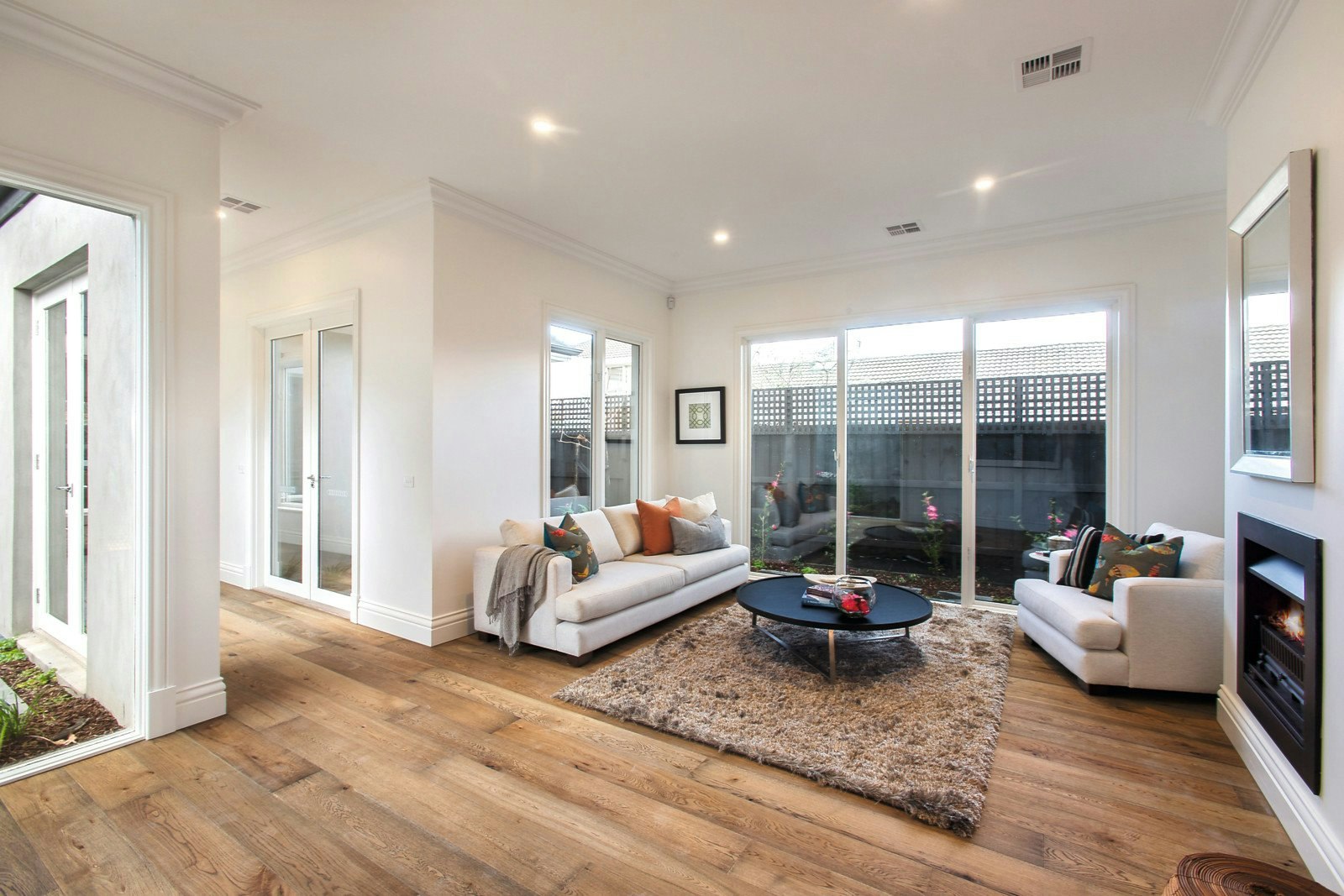 20 Wolseley Close, Mont Albert, VIC