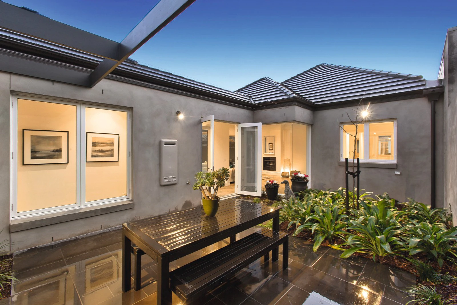 20 Wolseley Close, Mont Albert, VIC