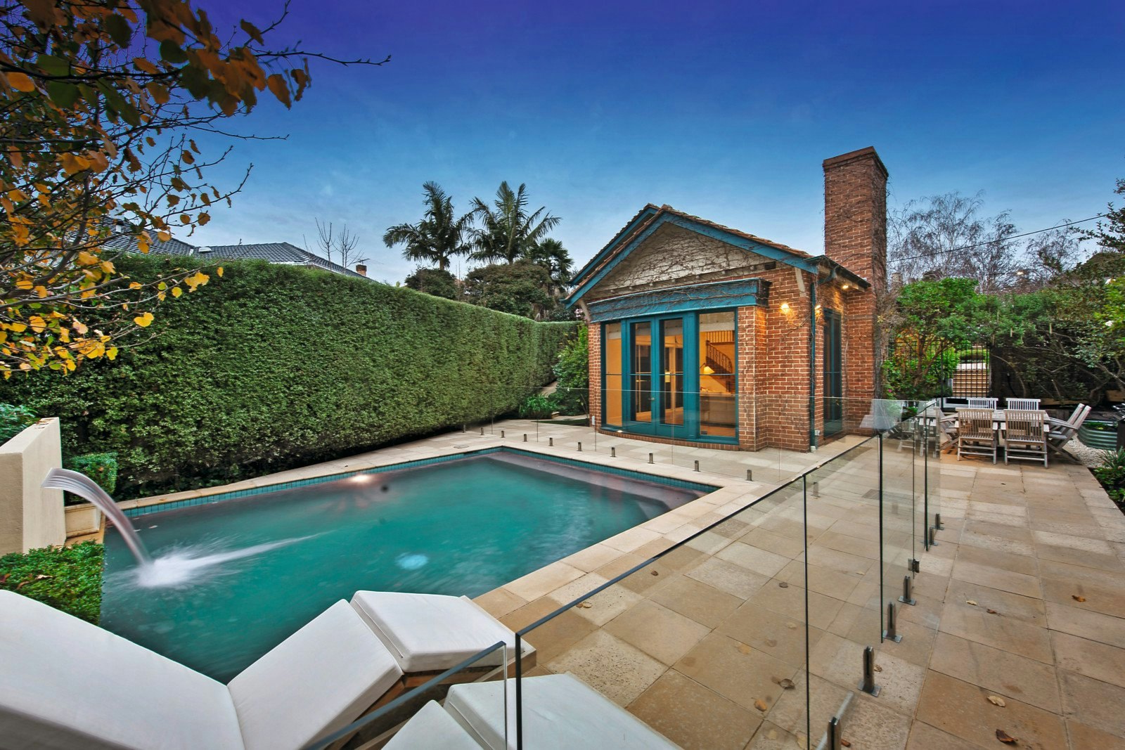 8 Wandeen Road, Glen Iris, VIC