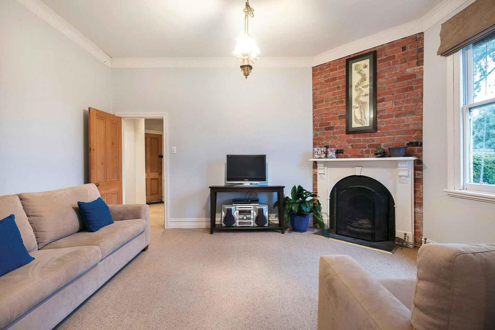 19 Charles Street, Surrey Hills, VIC