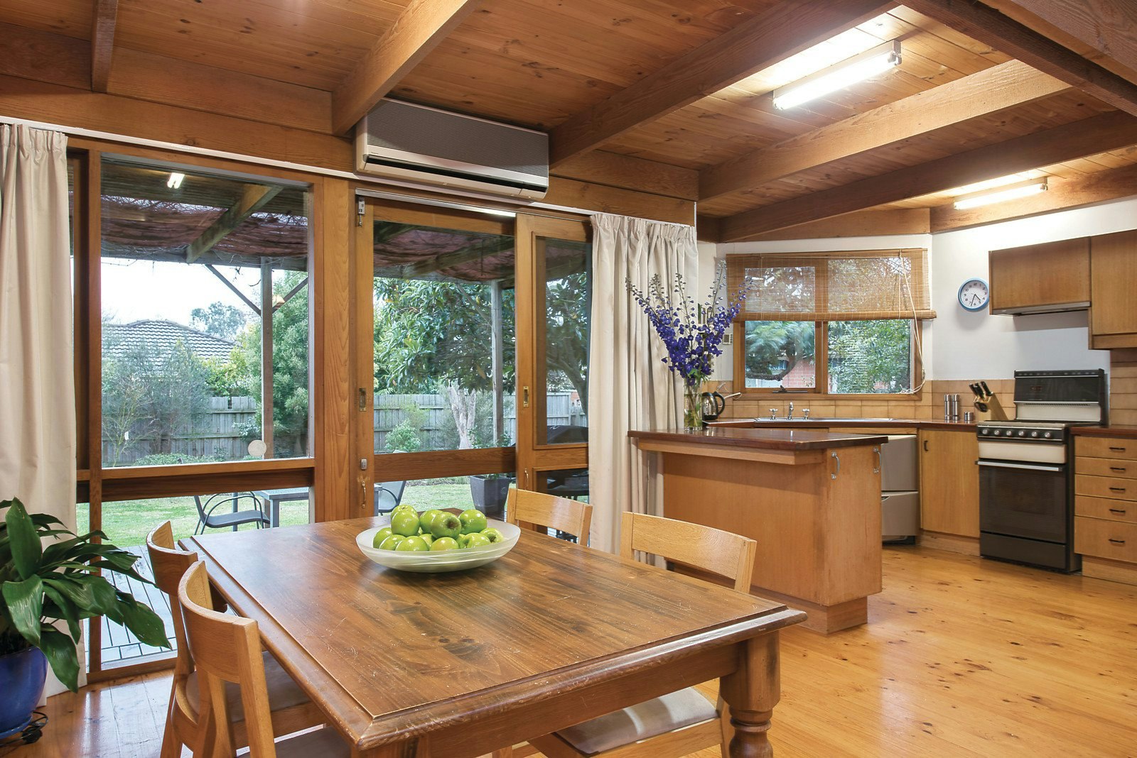 19 Charles Street, Surrey Hills, VIC