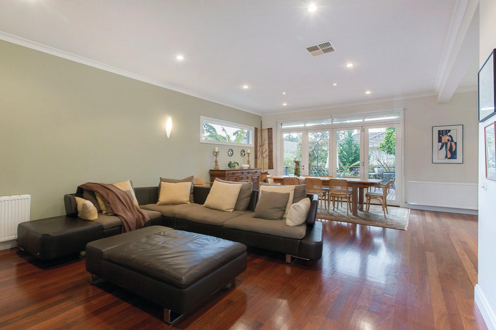 9 Burgess Street, Hawthorn East - Thumbnail 2