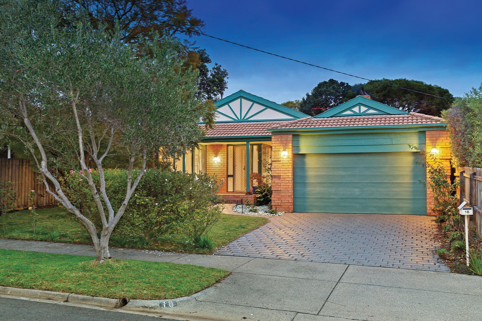 18 Myrtle Road, Hampton - Image 1