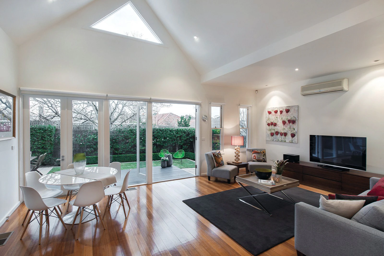 24 Byron Street, Kew, VIC