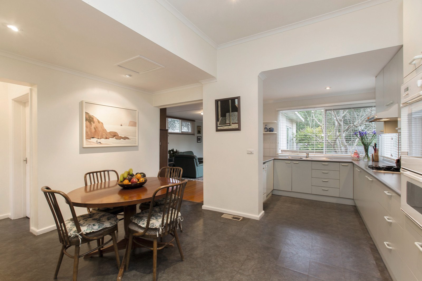 31 Trafalgar Street, Mont Albert - Thumbnail 4